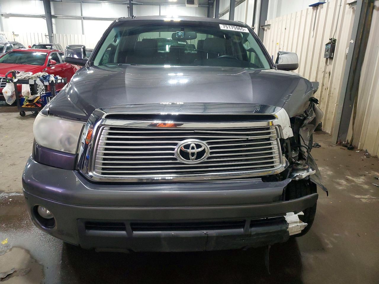 2011 Toyota Tundra Crewmax Limited Gray vin: 5TFFY5F14BX110141