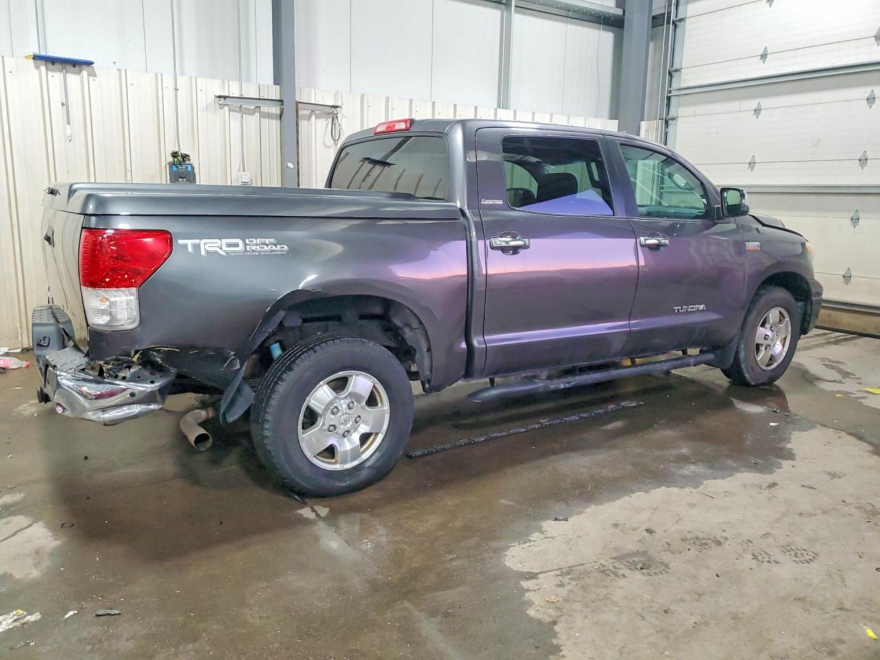 2011 Toyota Tundra Crewmax Limited Gray vin: 5TFFY5F14BX110141