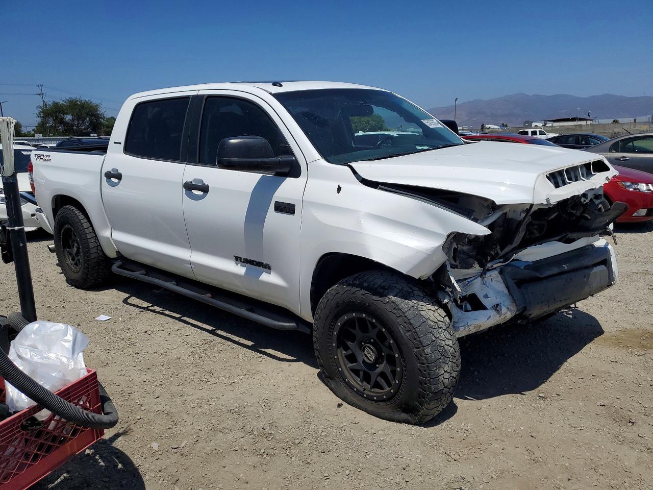 2015 Toyota Tundra Crewmax Limited Белый vin: 5TFFY5F14FX175044