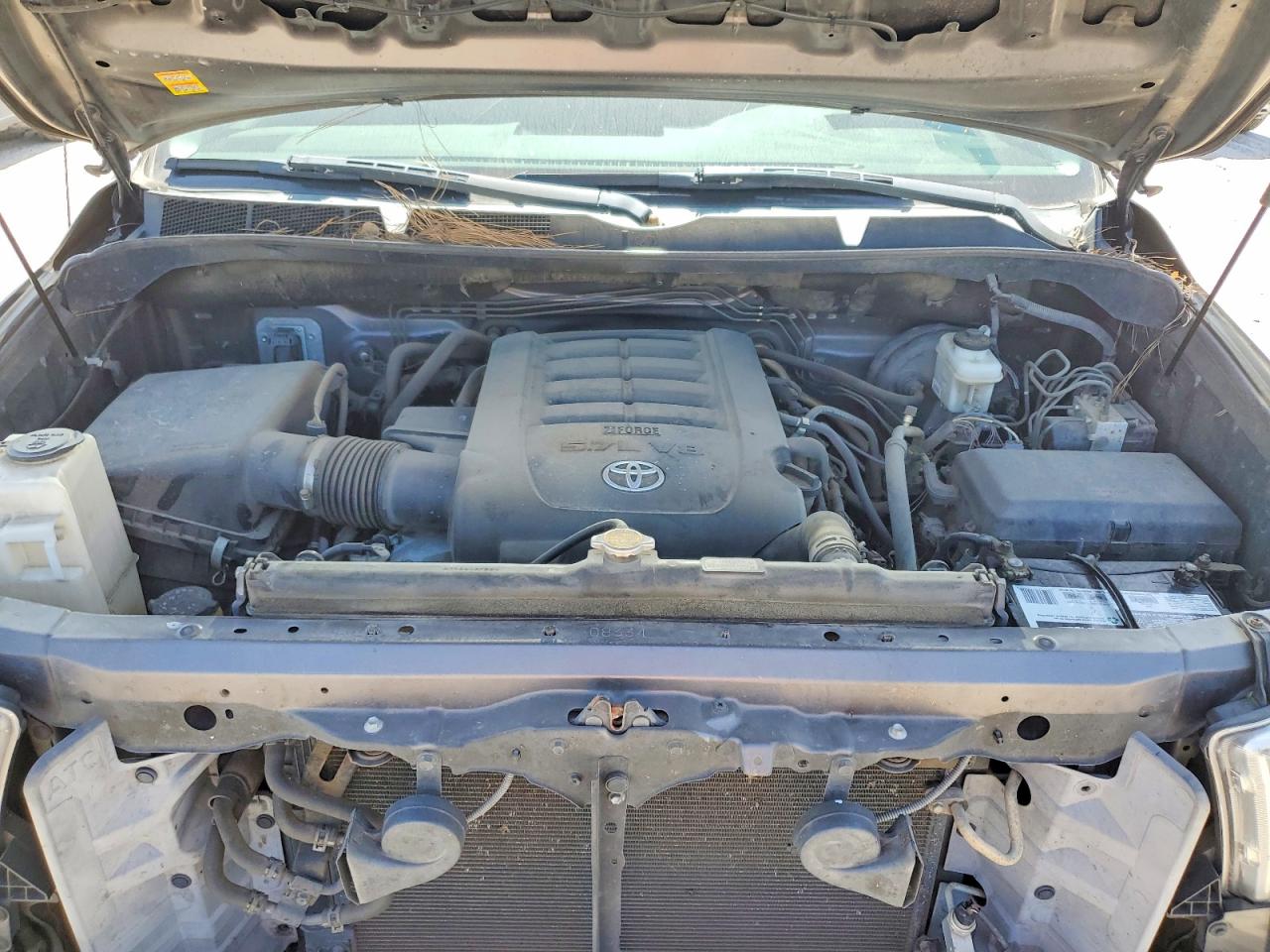 2011 Toyota Tundra Crewmax Limited Gray vin: 5TFFY5F15BX113971
