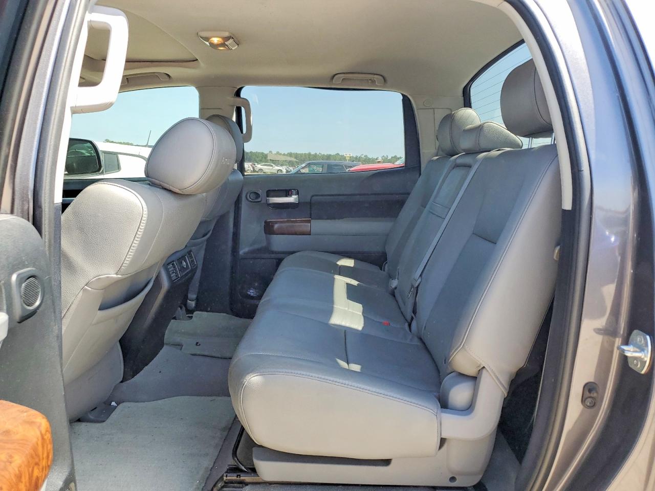 2011 Toyota Tundra Crewmax Limited Gray vin: 5TFFY5F15BX113971