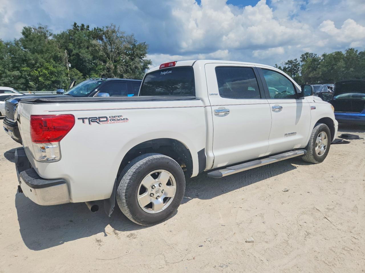2012 Toyota Tundra Crewmax Limited White vin: 5TFFY5F15CX121165