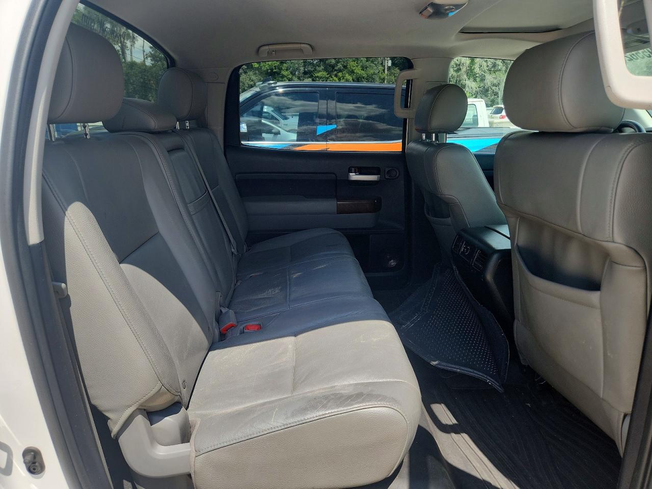 2012 Toyota Tundra Crewmax Limited White vin: 5TFFY5F15CX121165