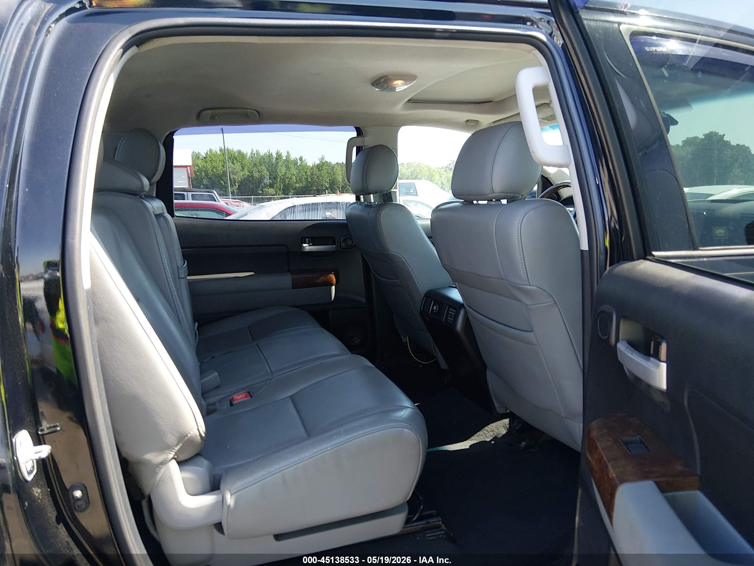 2013 Toyota Tundra Platinum 5.7l V8 Black vin: 5TFFY5F15DX138145