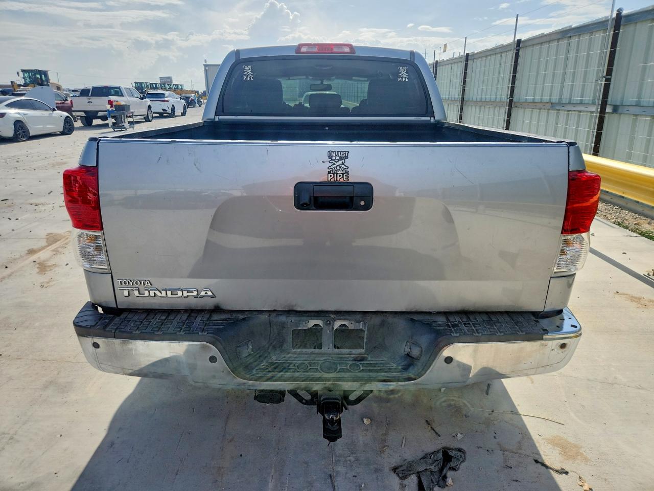 2011 Toyota Tundra Crewmax Limited Silver vin: 5TFFY5F16BX098834