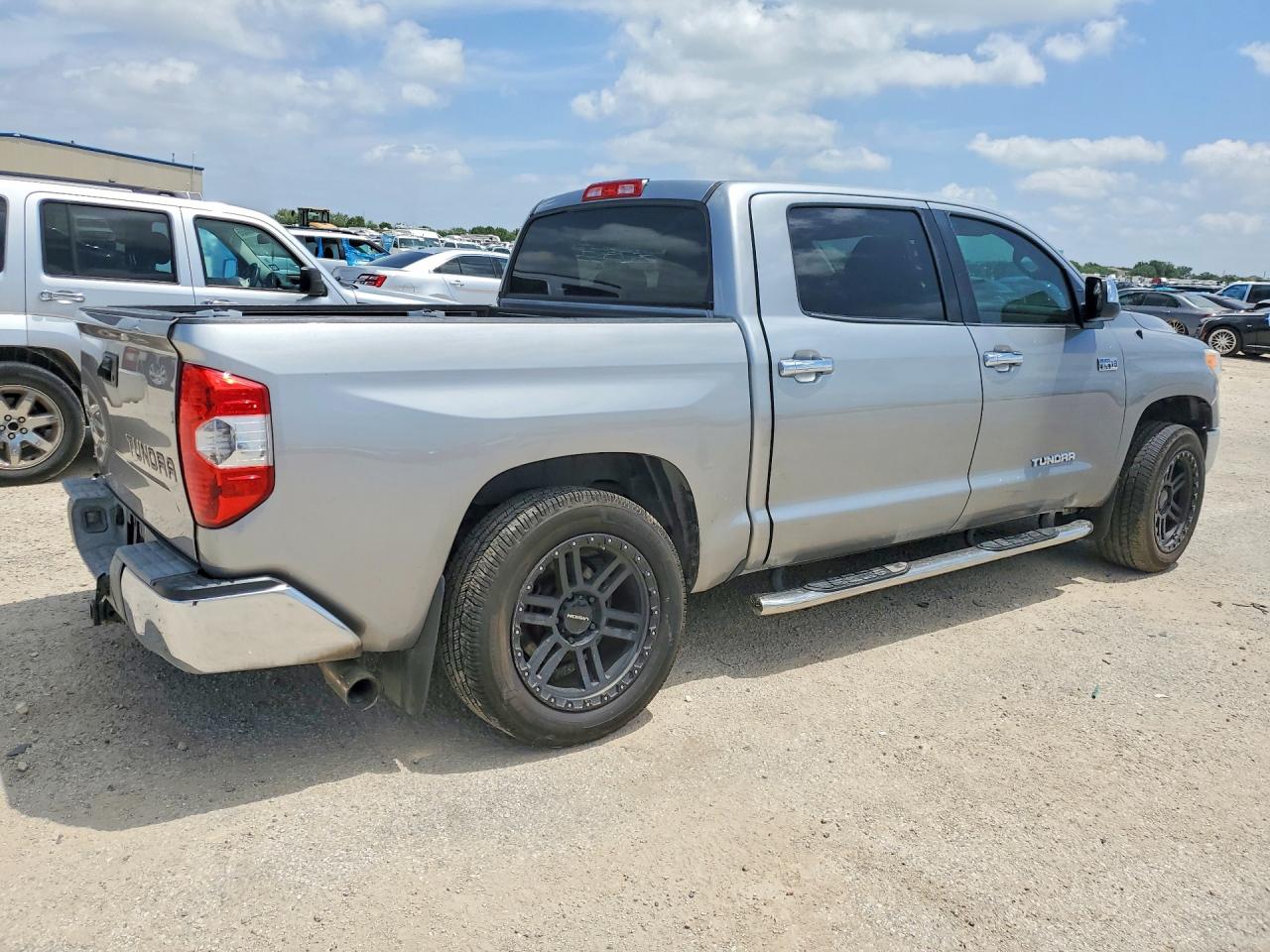 2014 Toyota Tundra Crewmax Limited Silver vin: 5TFFY5F16EX164500