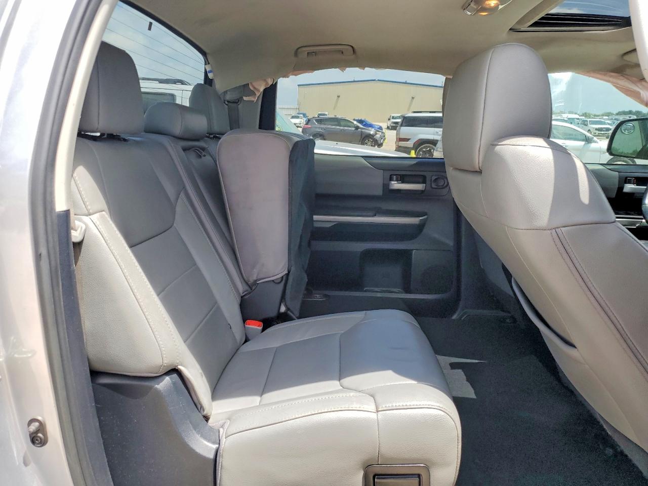 2014 Toyota Tundra Crewmax Limited Silver vin: 5TFFY5F16EX164500