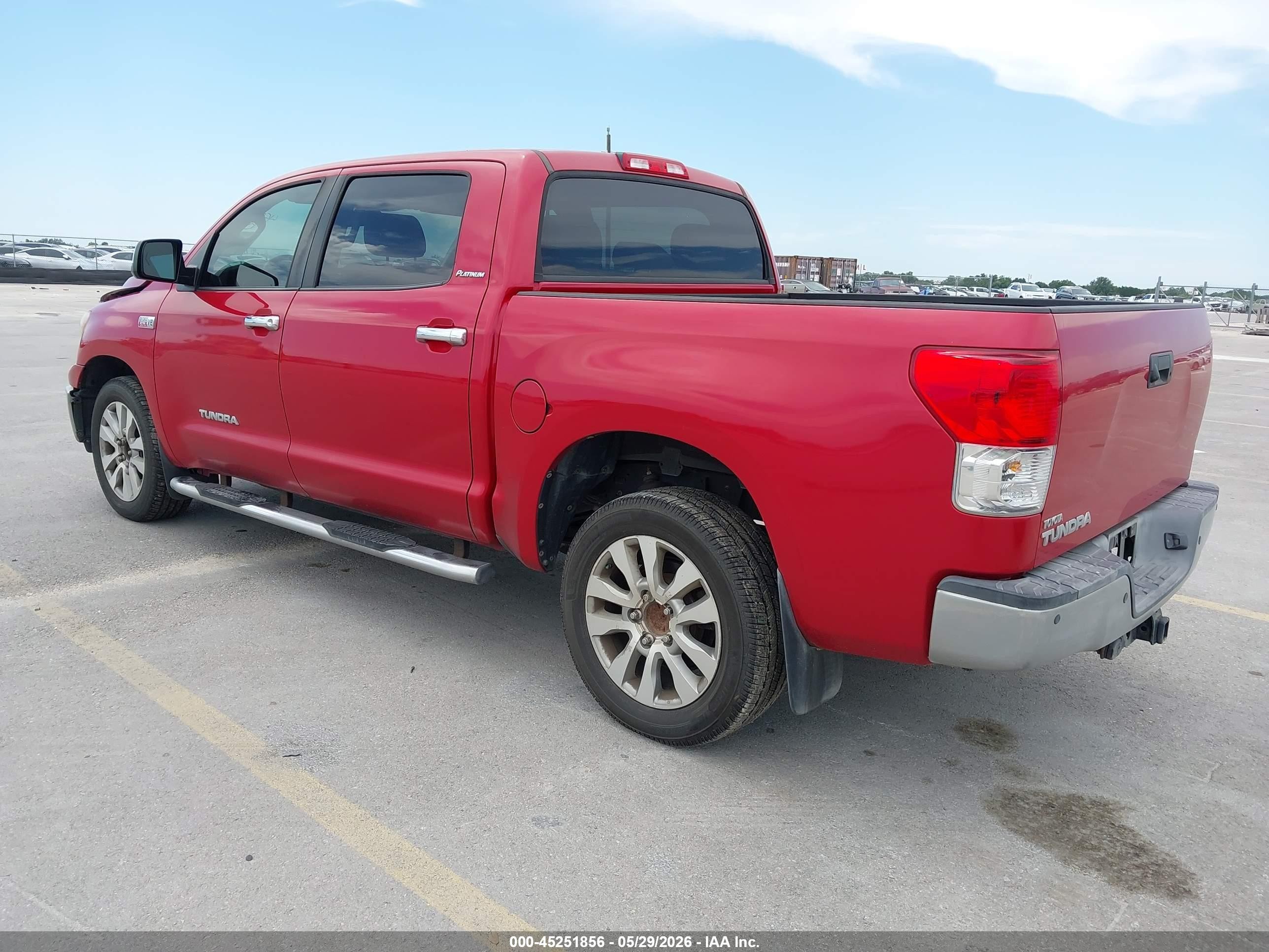 2012 Toyota Tundra Limited 5.7l V8 Красный vin: 5TFFY5F17CX121314