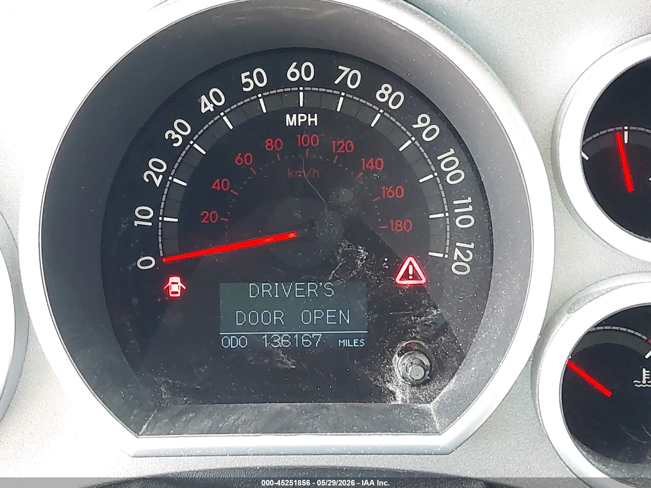 2012 Toyota Tundra Limited 5.7l V8 Красный vin: 5TFFY5F17CX121314