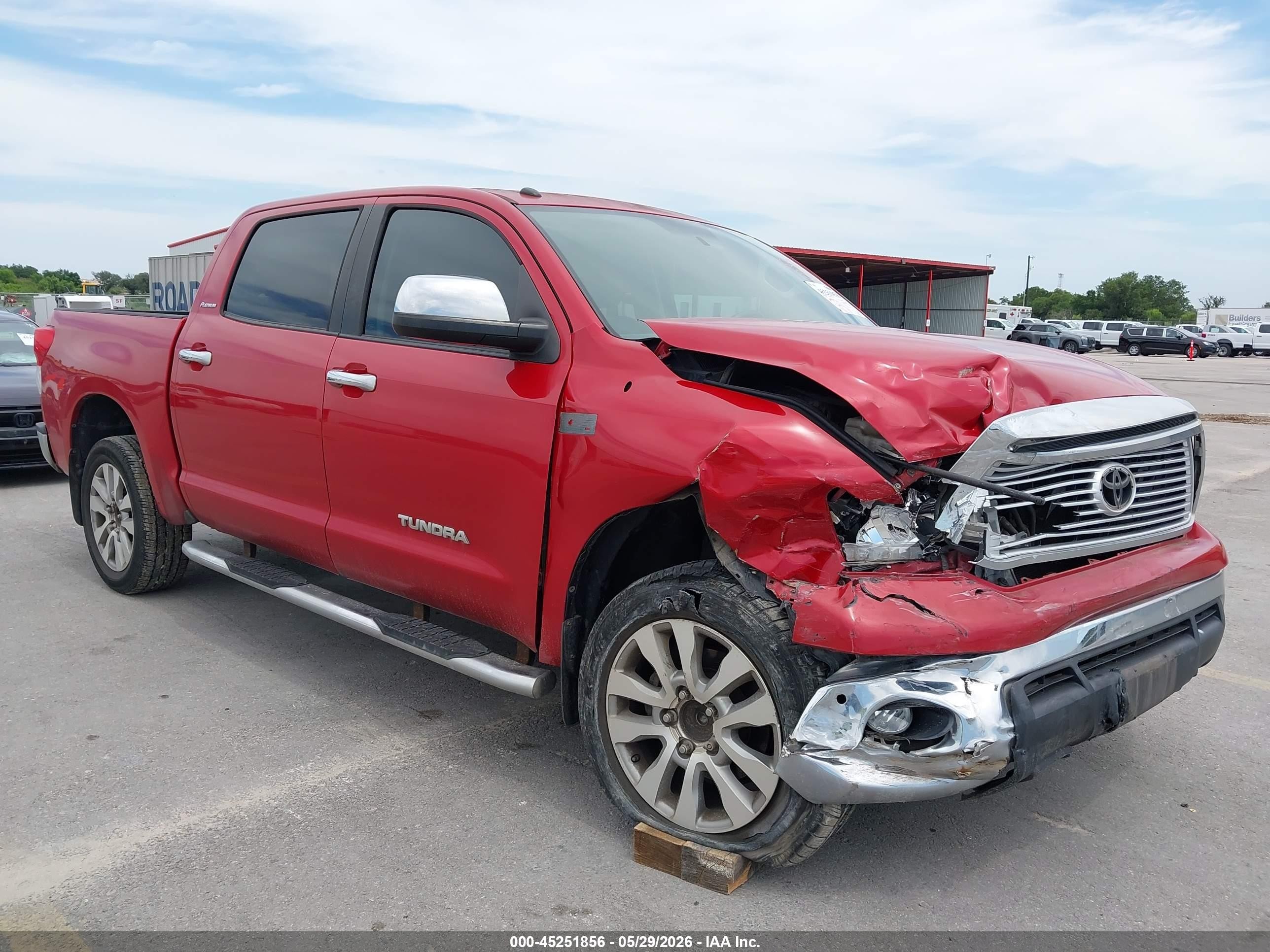 2012 Toyota Tundra Limited 5.7l V8 Красный vin: 5TFFY5F17CX121314