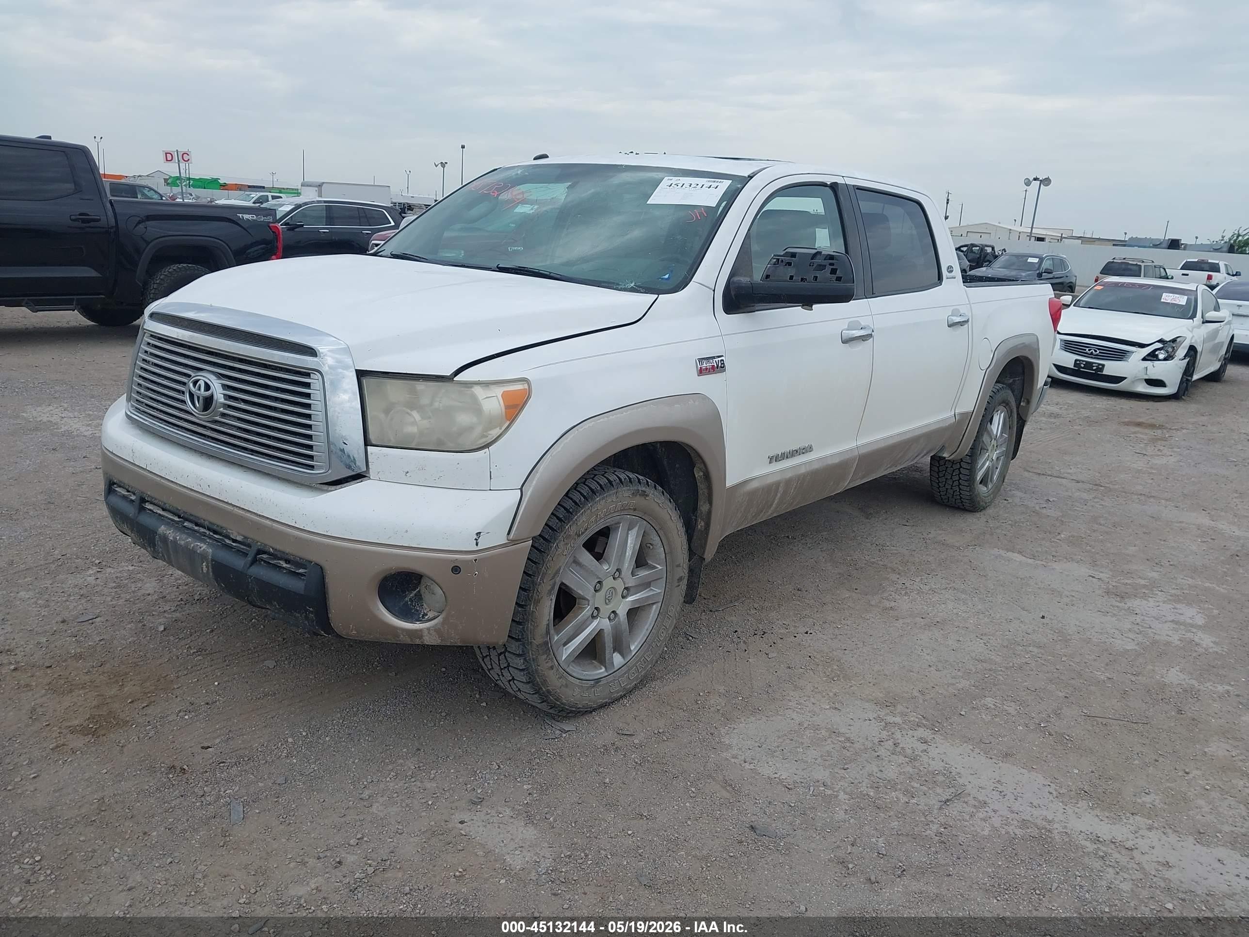 2010 Toyota Tundra Limited 5.7l V8 White vin: 5TFFY5F19AX089530