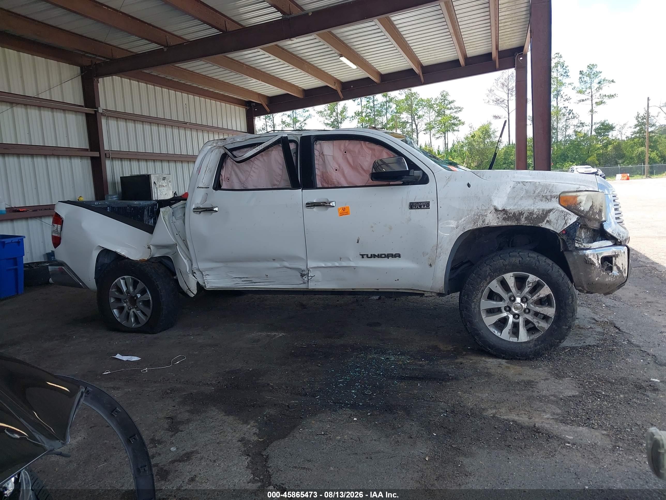 2014 Toyota Tundra Limited 5.7l V8 White vin: 5TFFY5F19EX167245