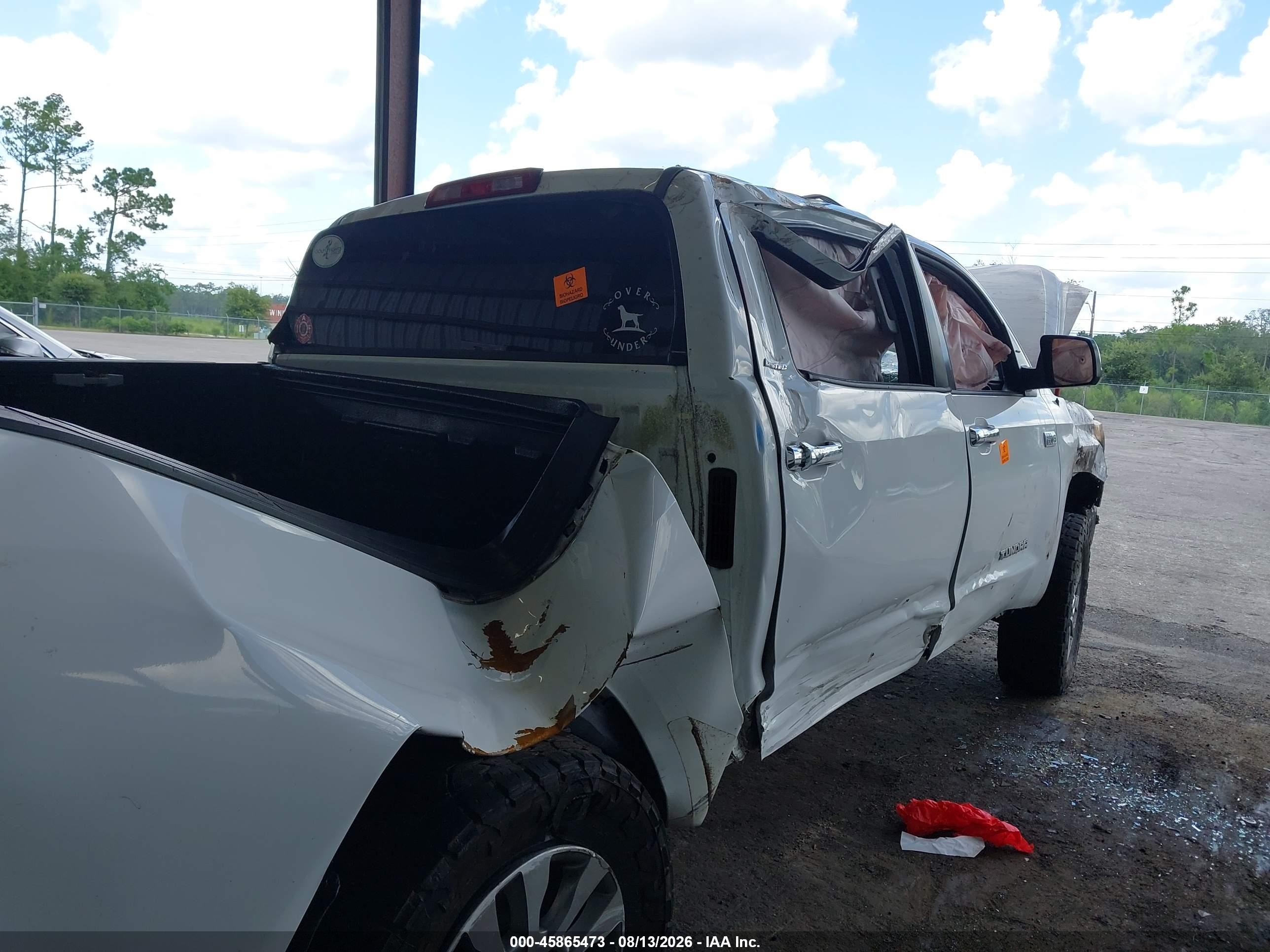 2014 Toyota Tundra Limited 5.7l V8 White vin: 5TFFY5F19EX167245