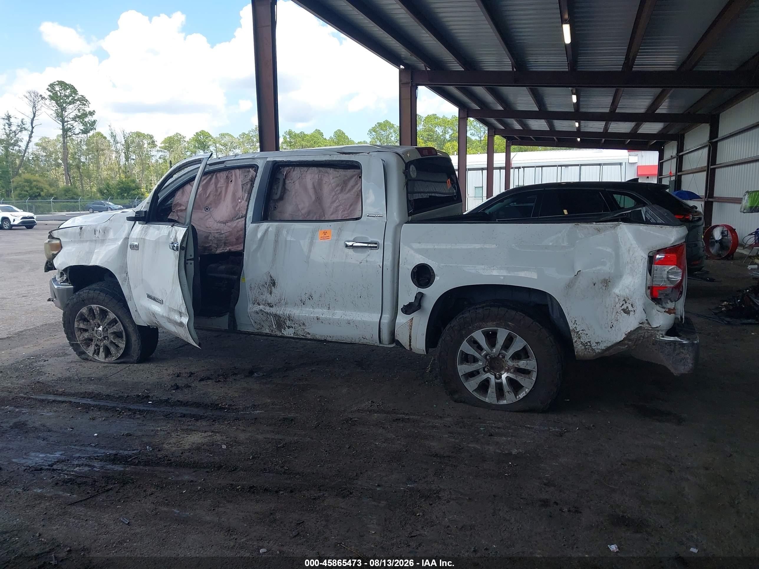 2014 Toyota Tundra Limited 5.7l V8 White vin: 5TFFY5F19EX167245