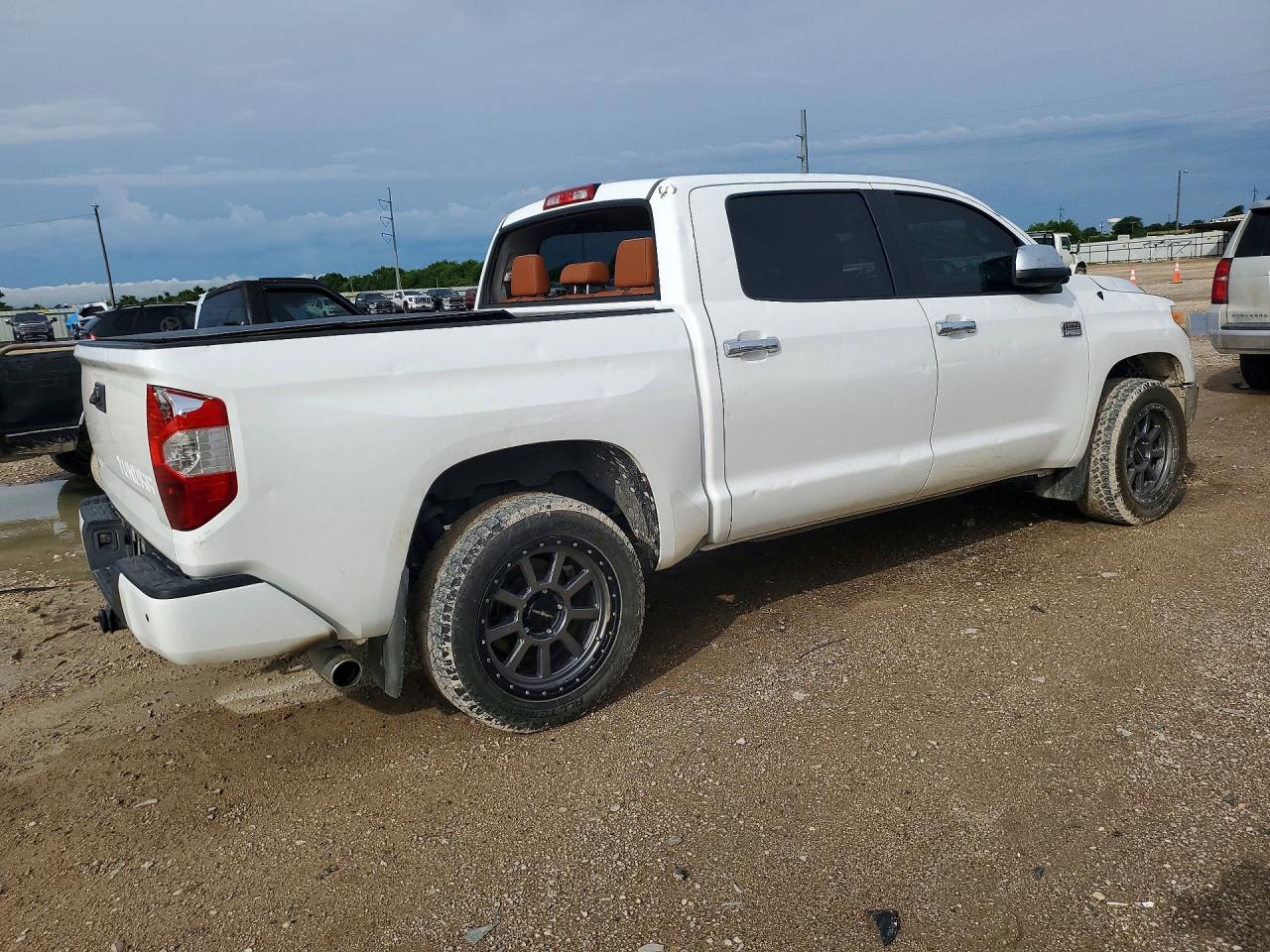 2014 Toyota Tundra 1794 Edition White vin: 5TFGY5F17EX155969