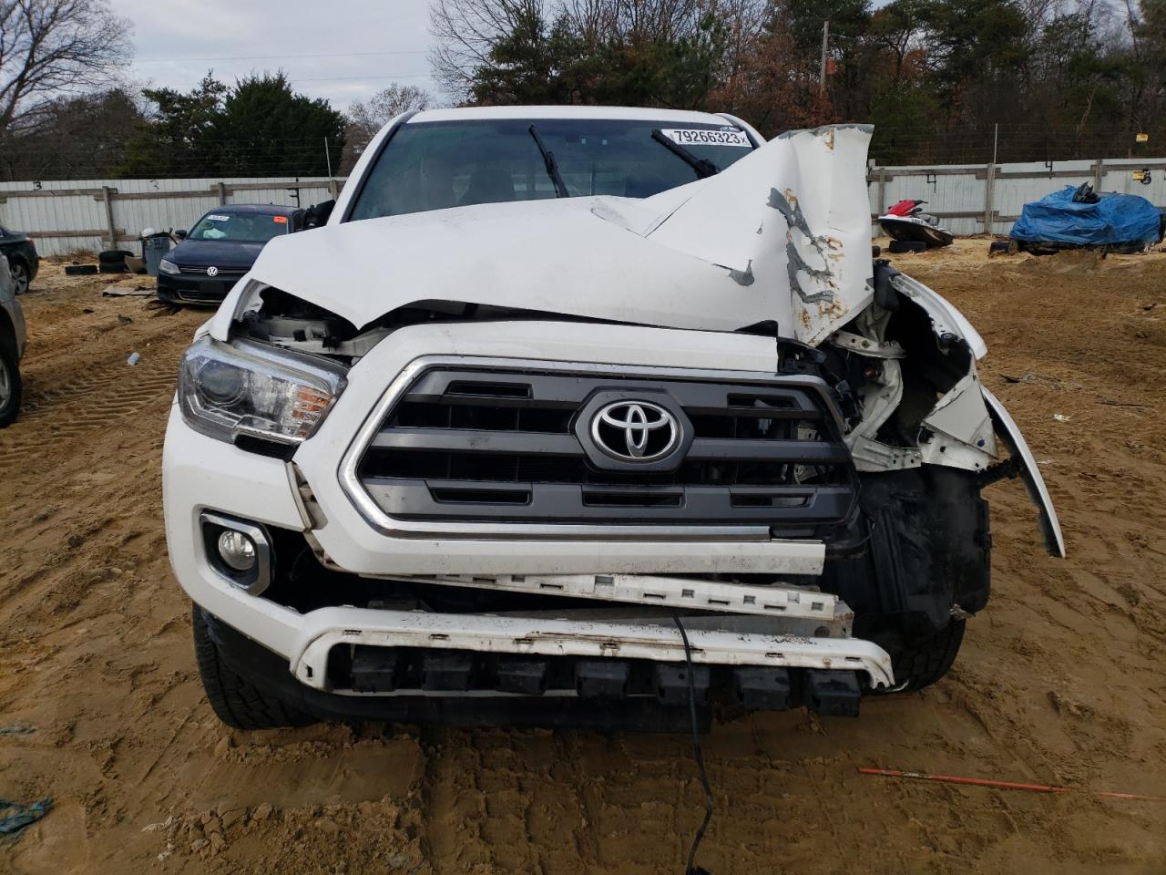 2017 Toyota Tacoma Double Cab White vin: 5TFGZ5AN5HX060385