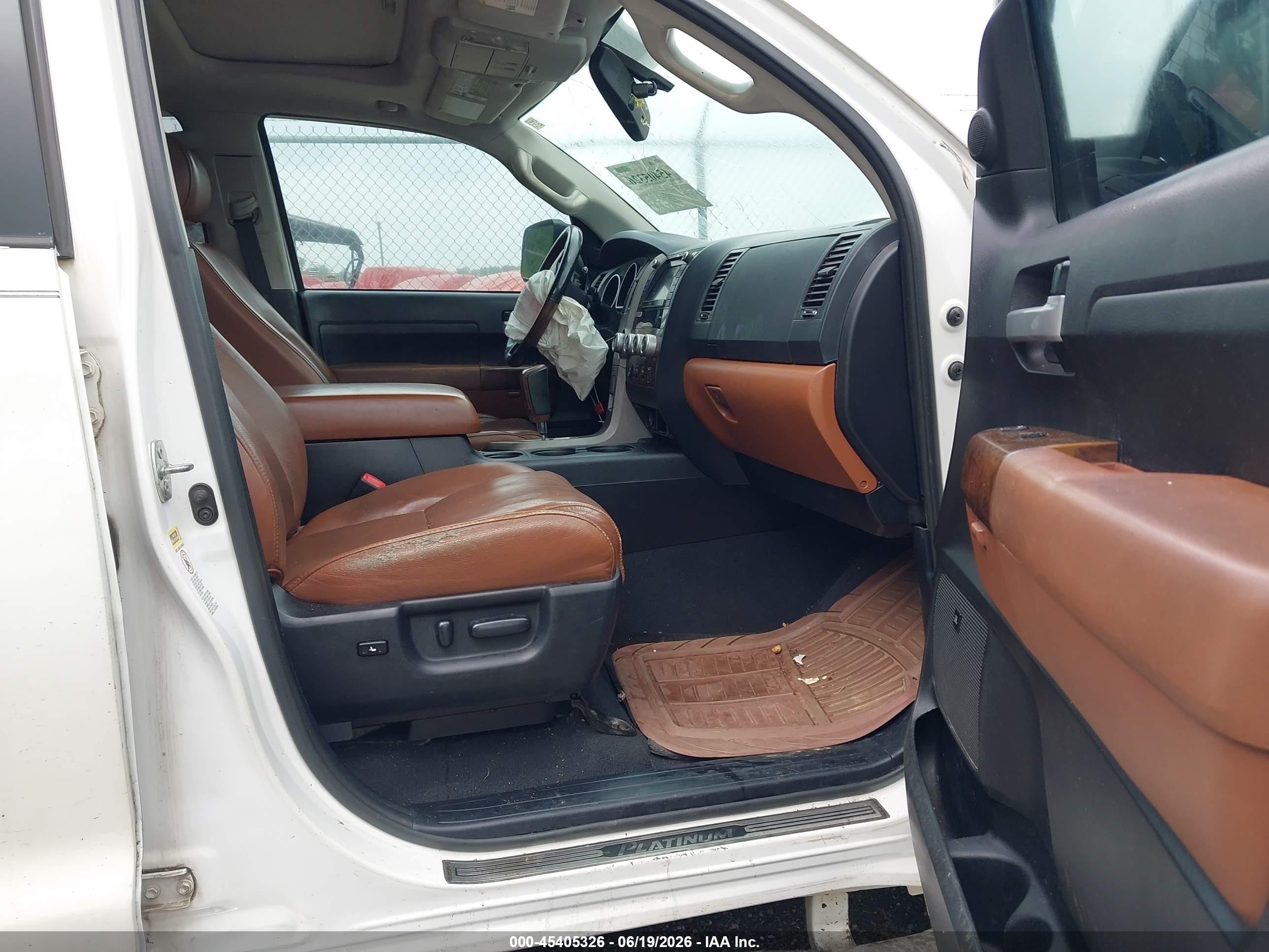 2013 Toyota Tundra Platinum 5.7l V8 White vin: 5TFHW5F10DX311603
