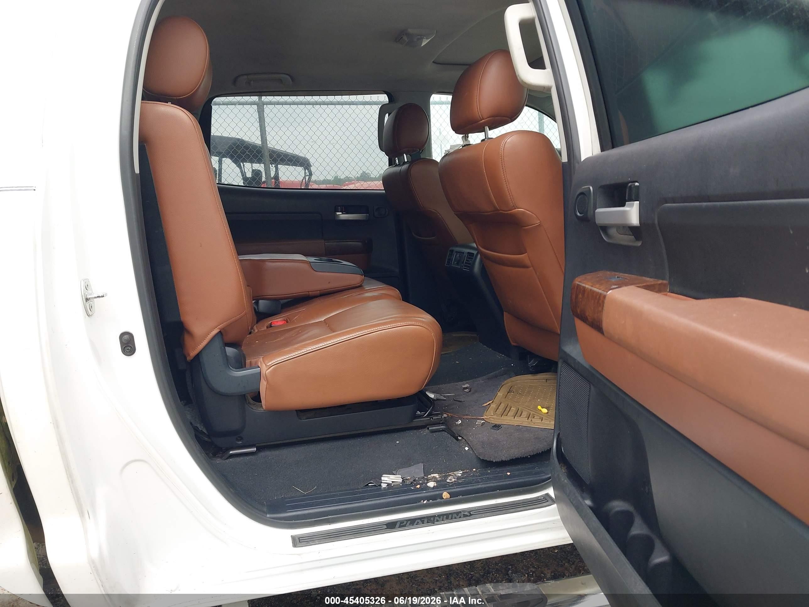 2013 Toyota Tundra Platinum 5.7l V8 White vin: 5TFHW5F10DX311603