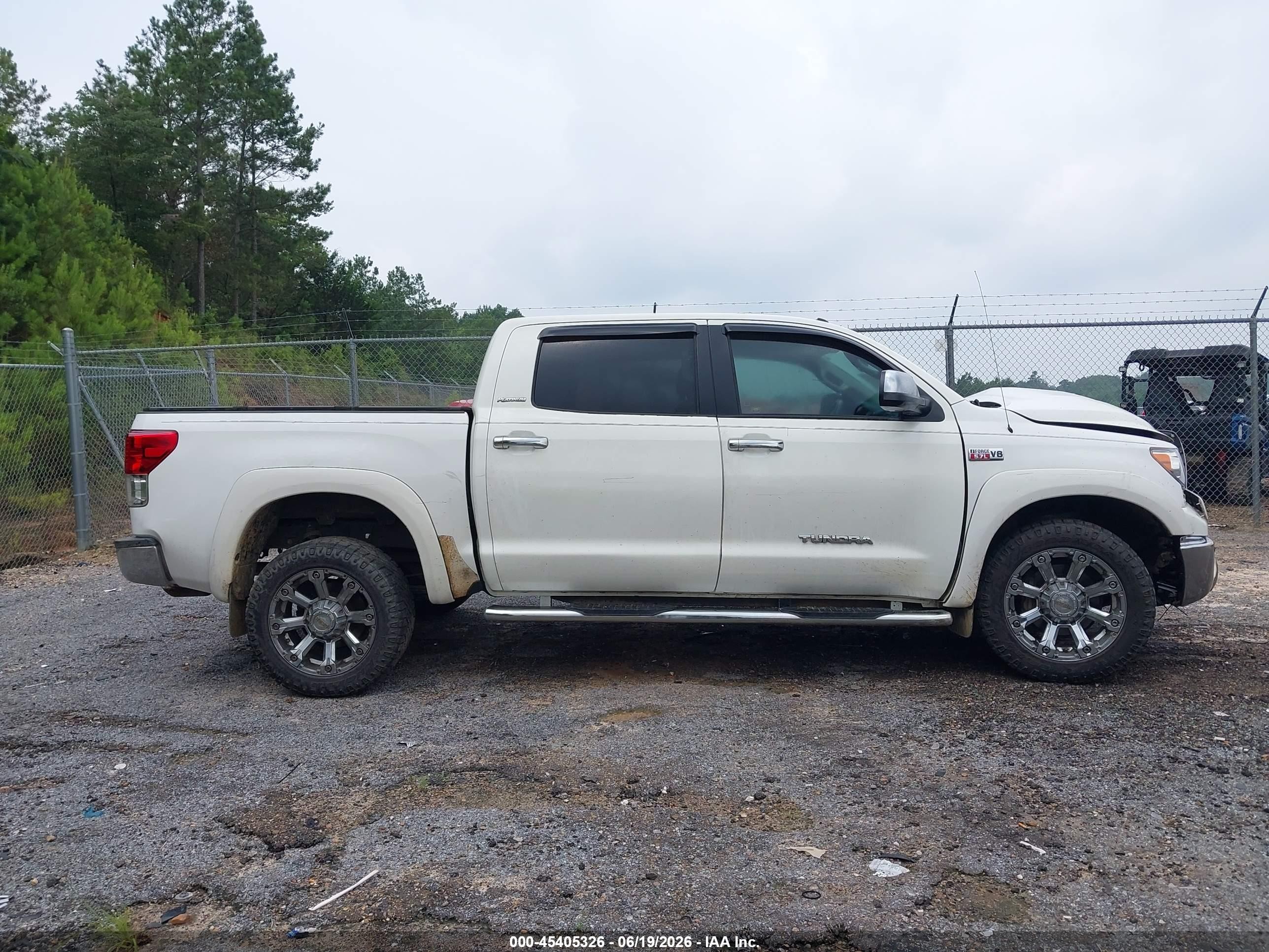 2013 Toyota Tundra Platinum 5.7l V8 White vin: 5TFHW5F10DX311603