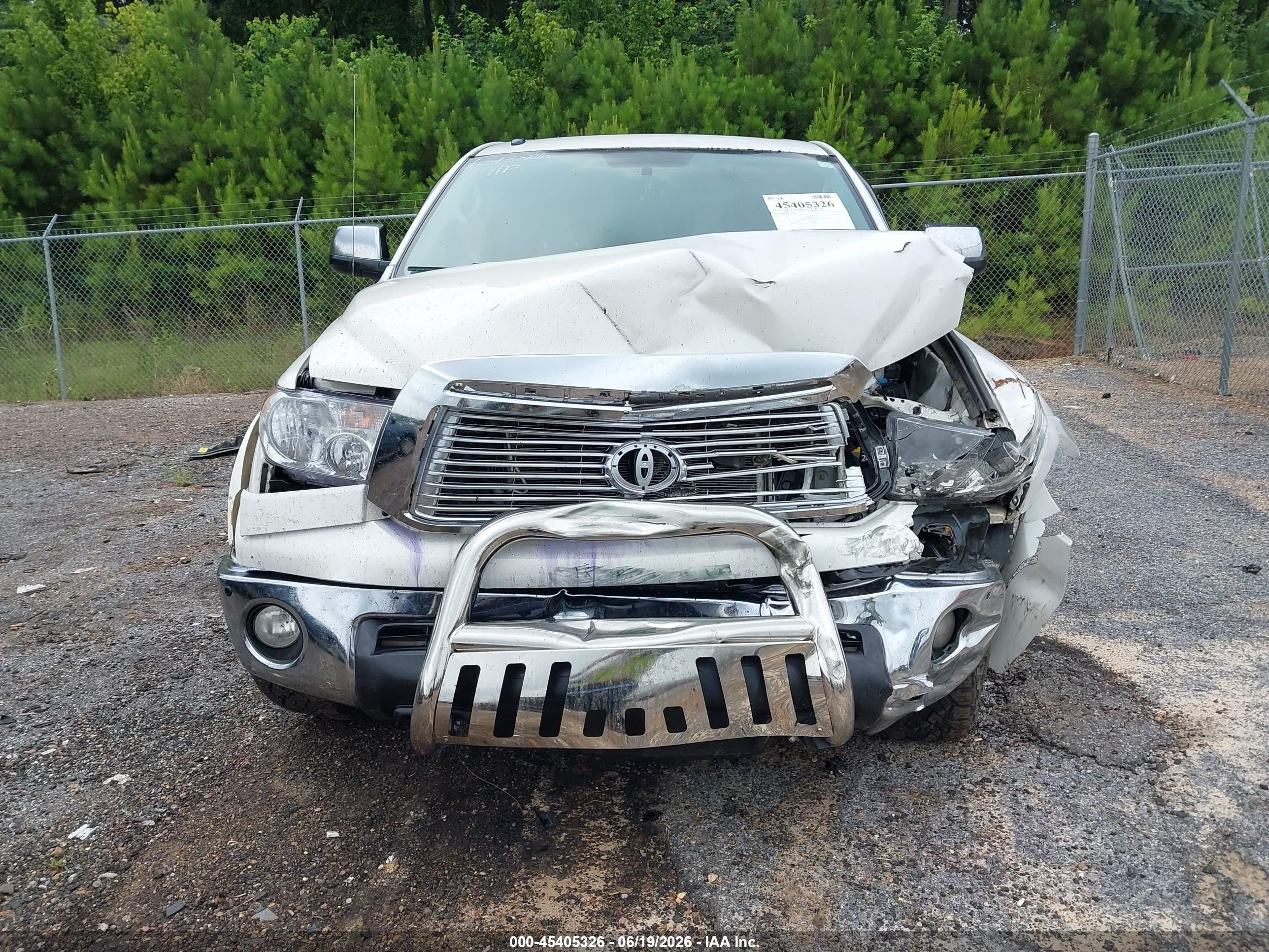 2013 Toyota Tundra Platinum 5.7l V8 White vin: 5TFHW5F10DX311603