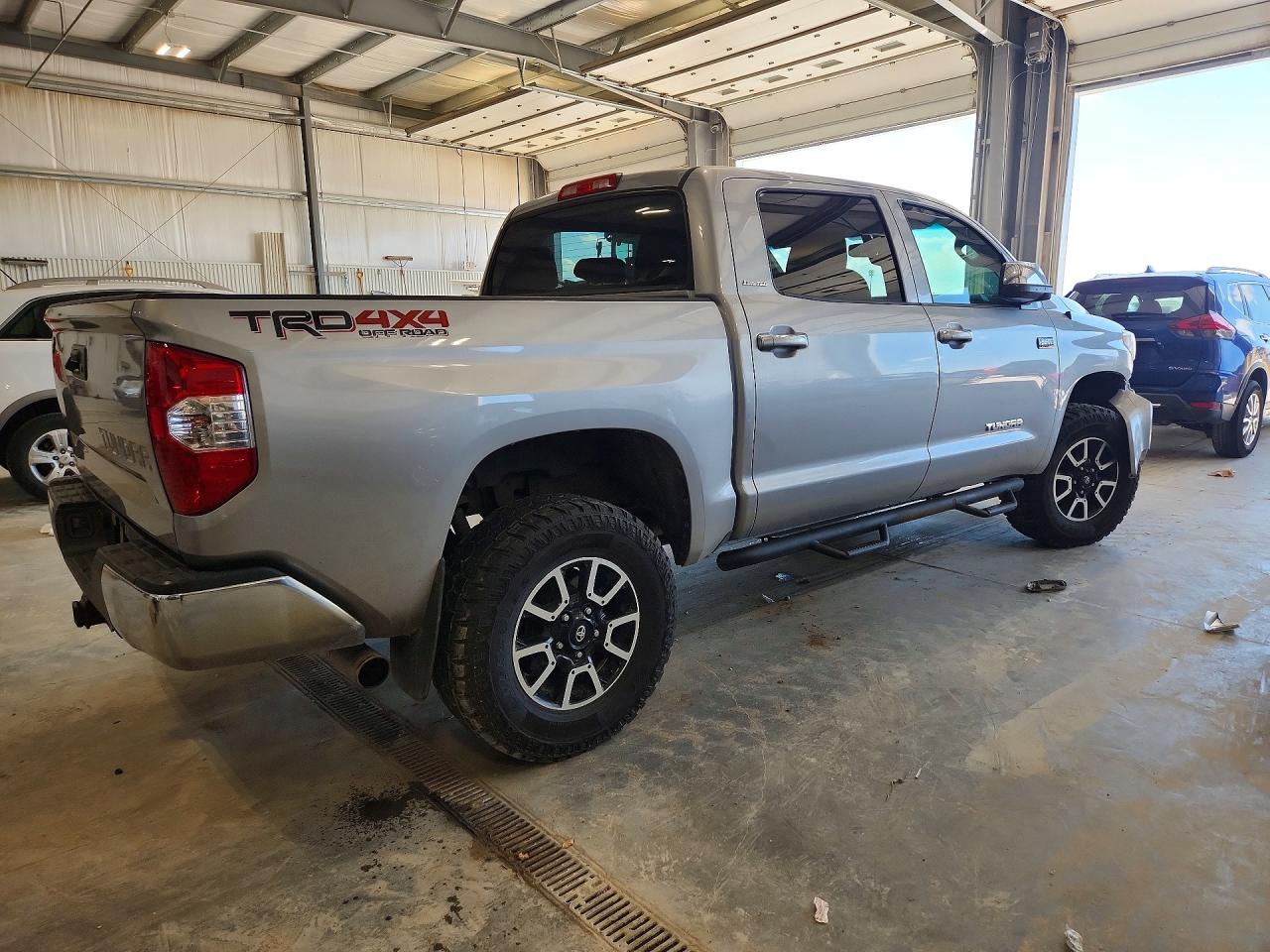 2014 Toyota Tundra Crewmax Limited Silver vin: 5TFHW5F10EX344814