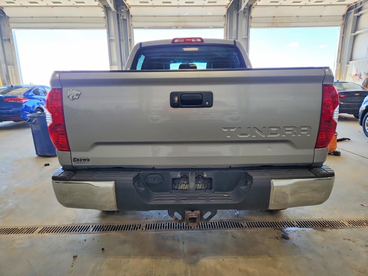 2014 Toyota Tundra Crewmax Limited Silver vin: 5TFHW5F10EX344814