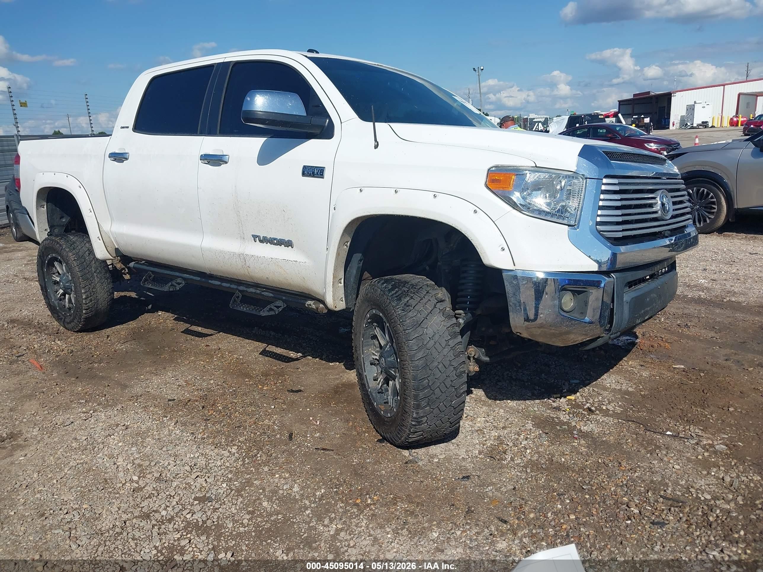 2014 Toyota Tundra Limited 5.7l V8 White vin: 5TFHW5F10EX387159