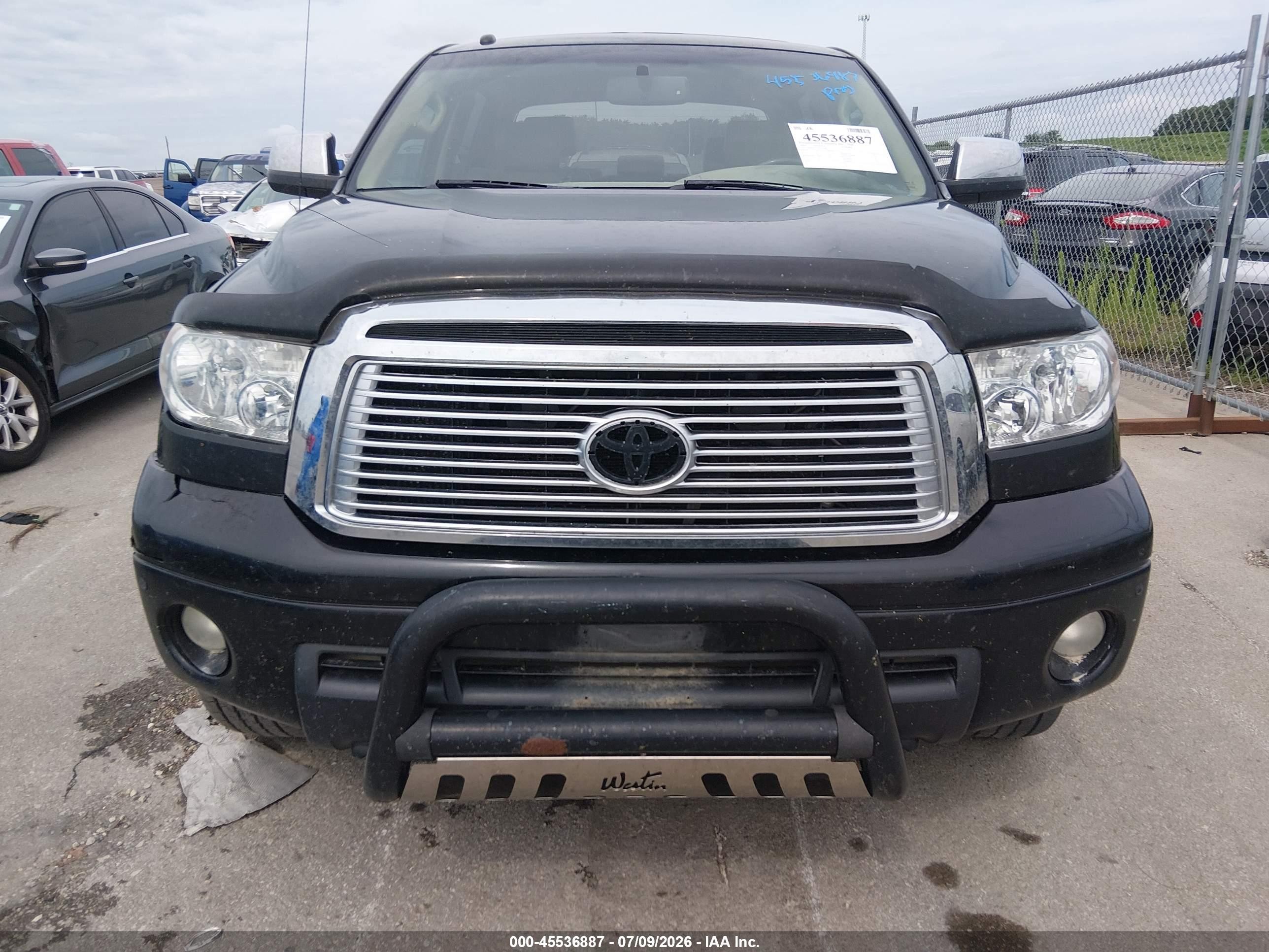 2010 Toyota Tundra Limited 5.7l V8 Черный vin: 5TFHW5F11AX114189