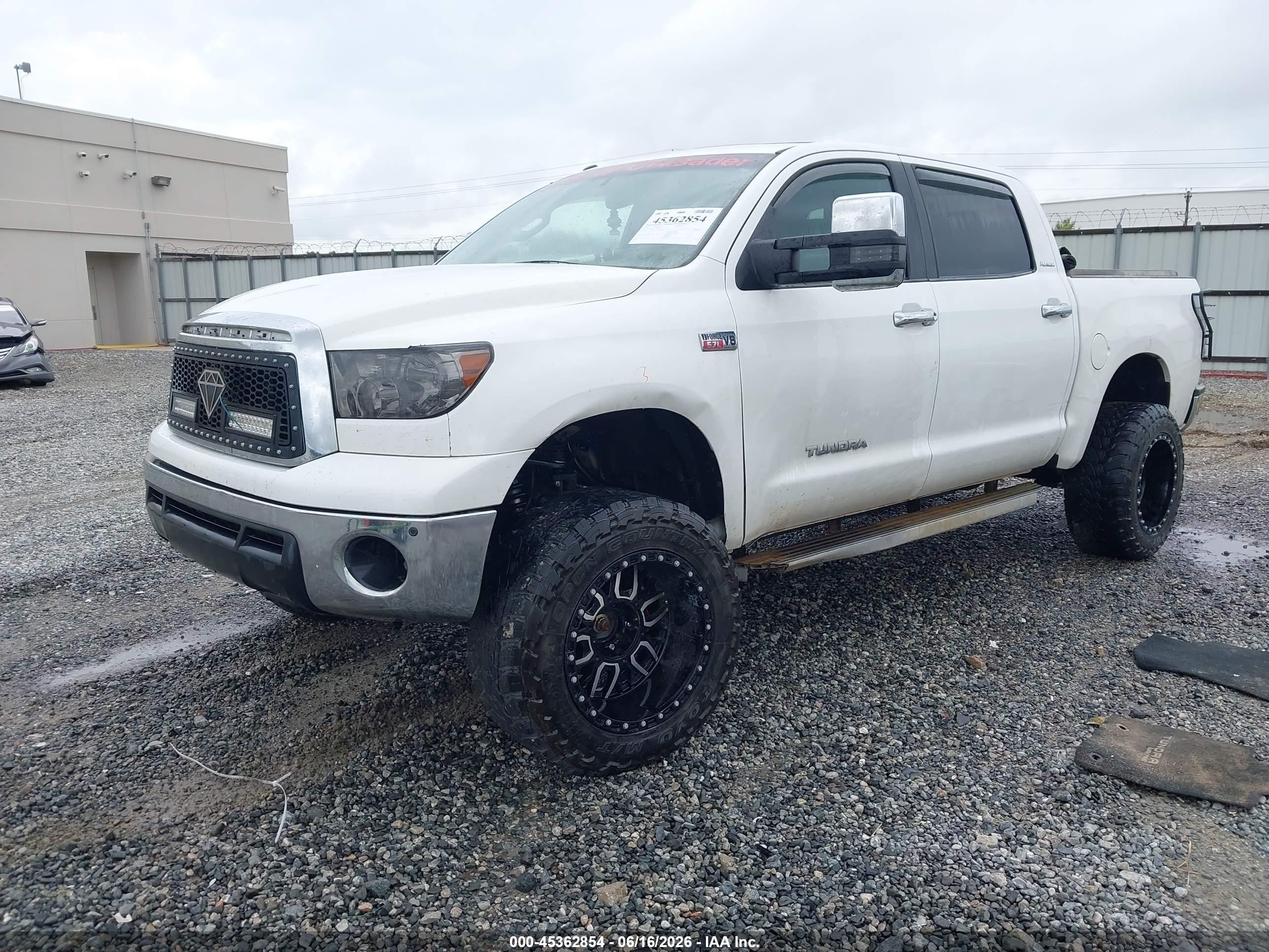 2012 Toyota Tundra Limited 5.7l V8 White vin: 5TFHW5F11CX248963