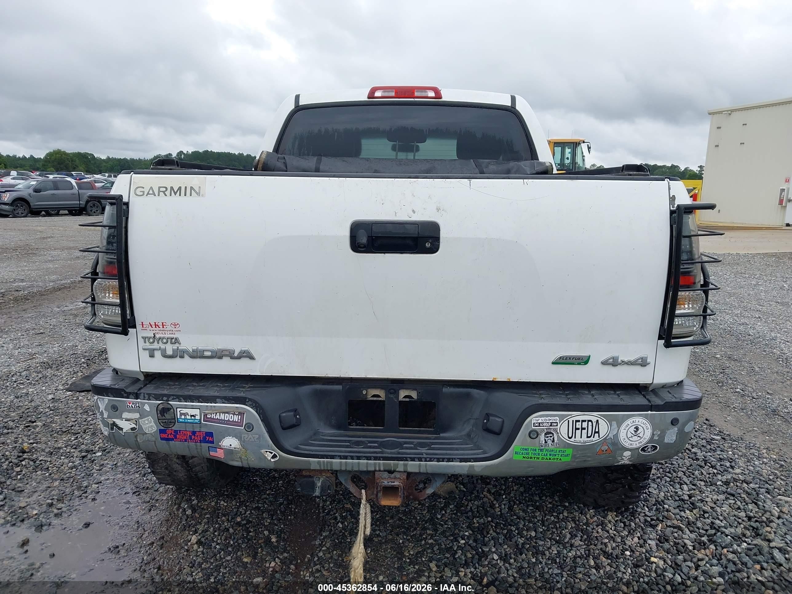 2012 Toyota Tundra Limited 5.7l V8 White vin: 5TFHW5F11CX248963