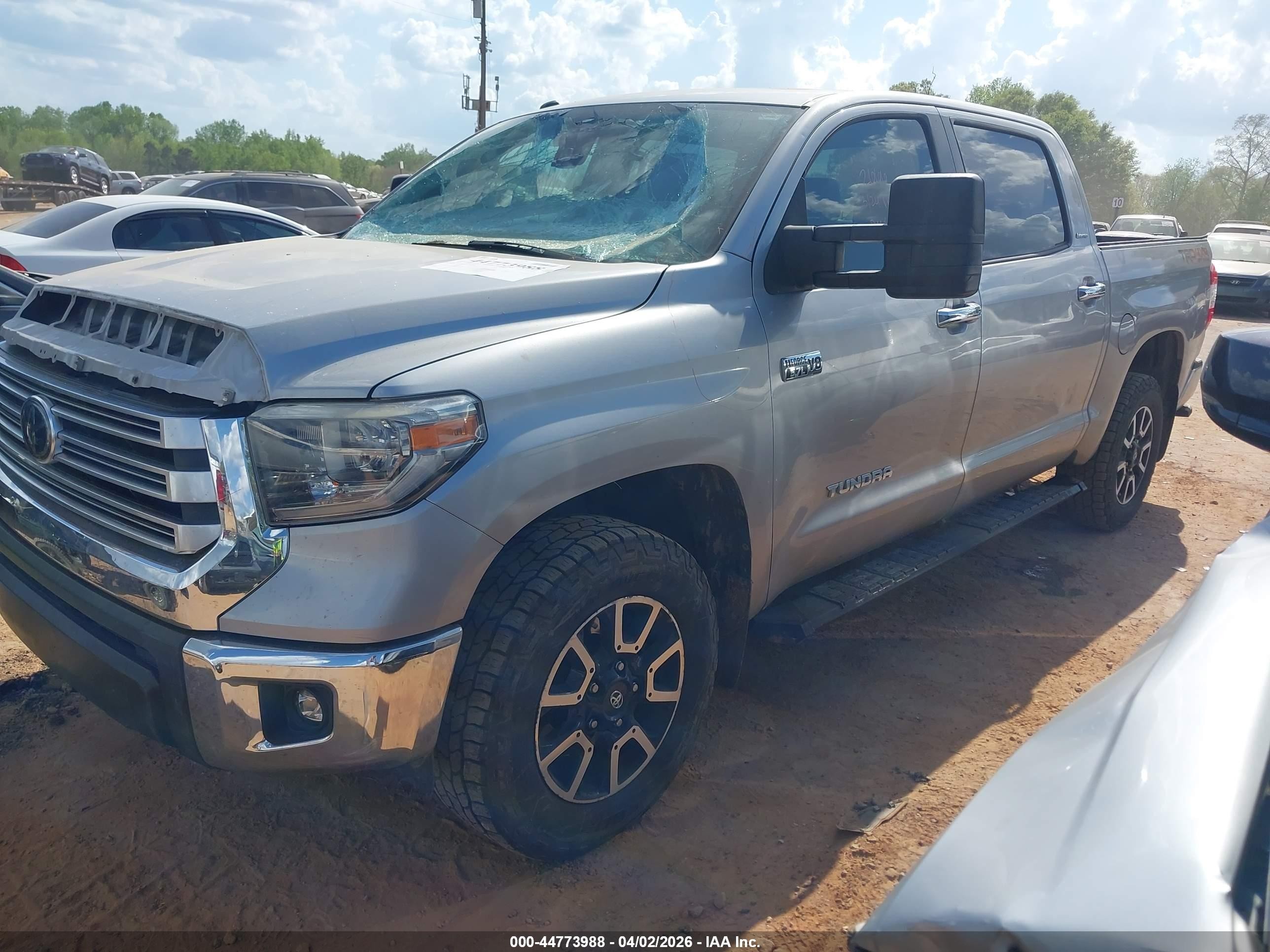 2018 Toyota Tundra Limited 5.7l V8 Silver vin: 5TFHW5F11JX704361