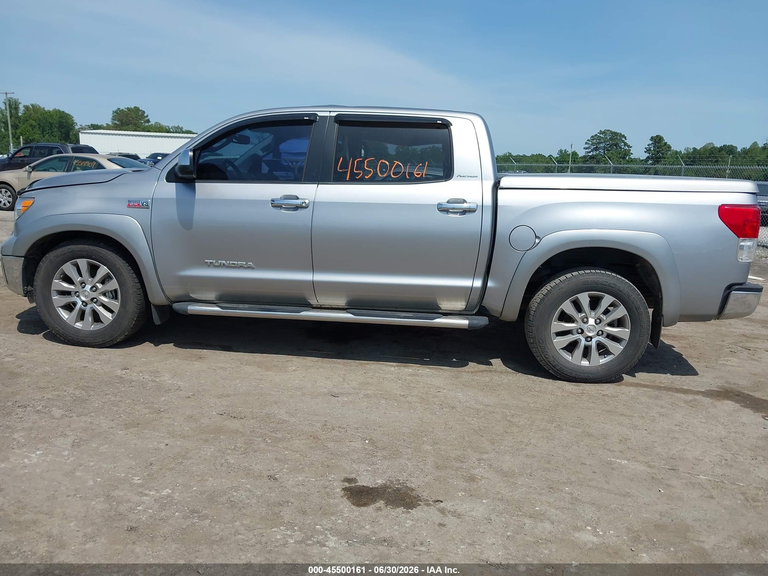 2010 Toyota Tundra Limited 5.7l V8 Silver vin: 5TFHW5F13AX123217