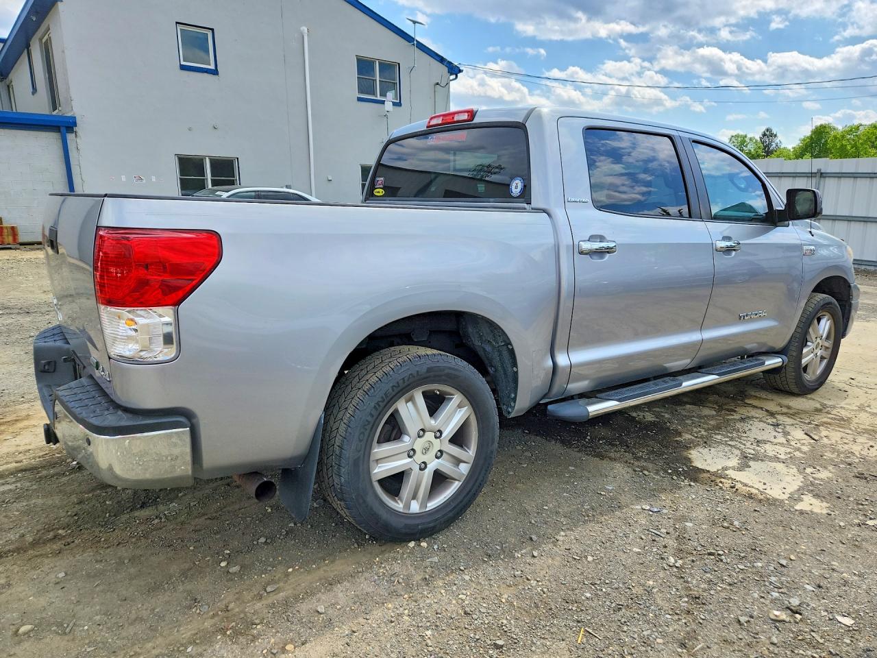 2010 Toyota Tundra Crewmax Limited Silver vin: 5TFHW5F14AX117801