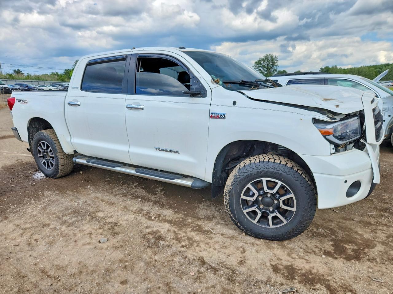 2011 Toyota Tundra Crewmax Limited White vin: 5TFHW5F14BX171097