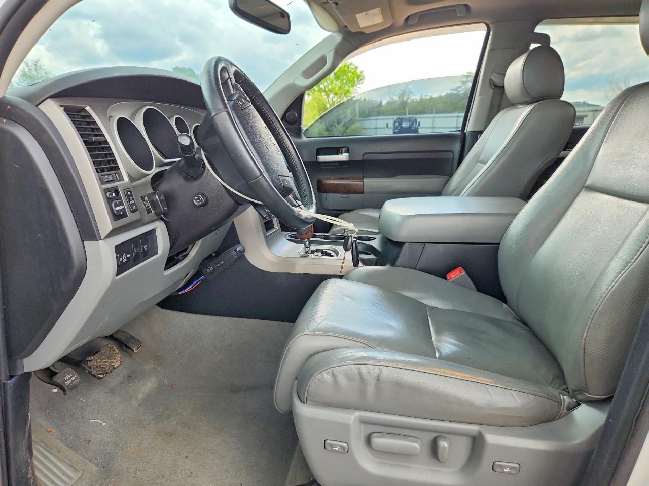 2011 Toyota Tundra Crewmax Limited White vin: 5TFHW5F14BX171097
