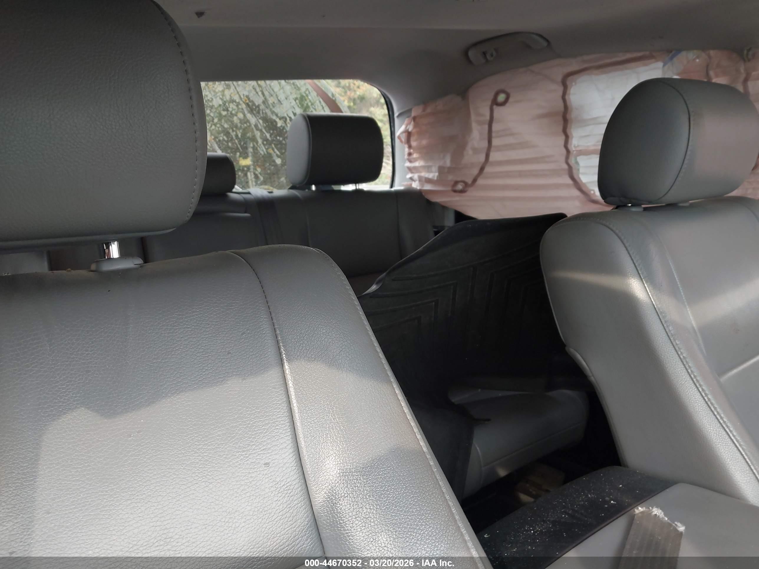 2012 Toyota Tundra Limited 5.7l V8 White vin: 5TFHW5F14CX243336