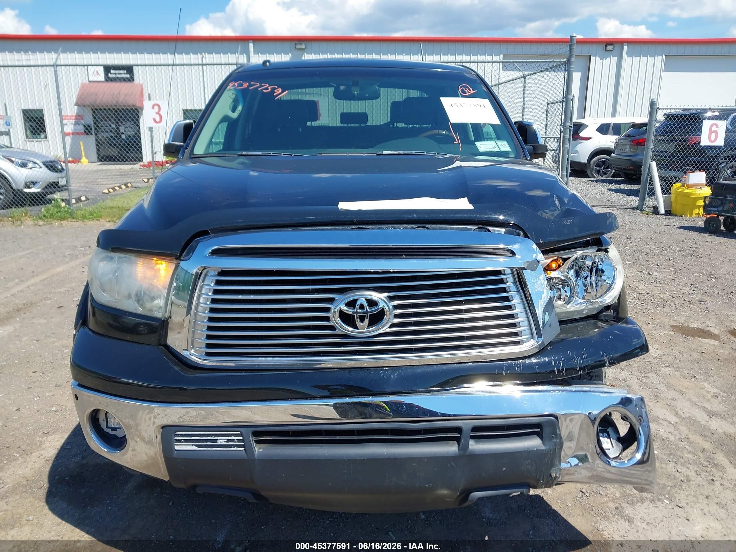 2010 Toyota Tundra Limited 5.7l V8 Black vin: 5TFHW5F15AX115037