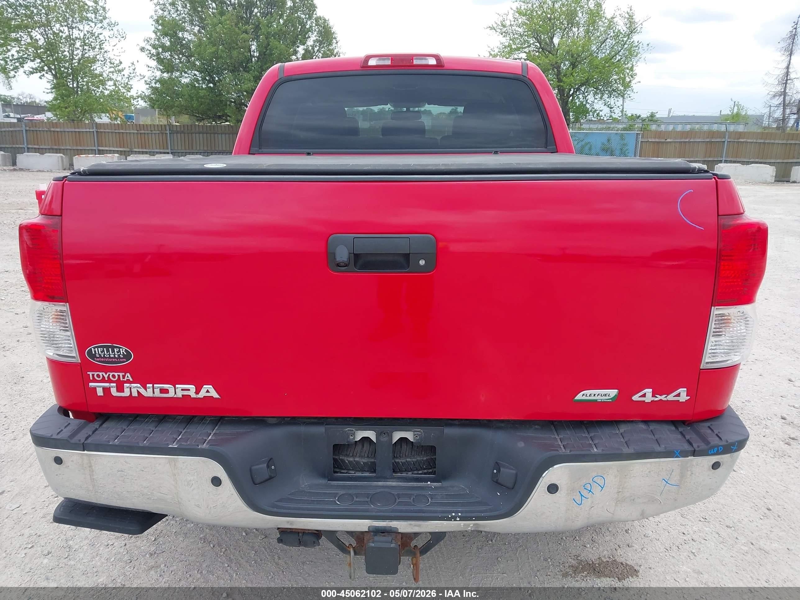 2010 Toyota Tundra Limited 5.7l V8 Red vin: 5TFHW5F15AX157935