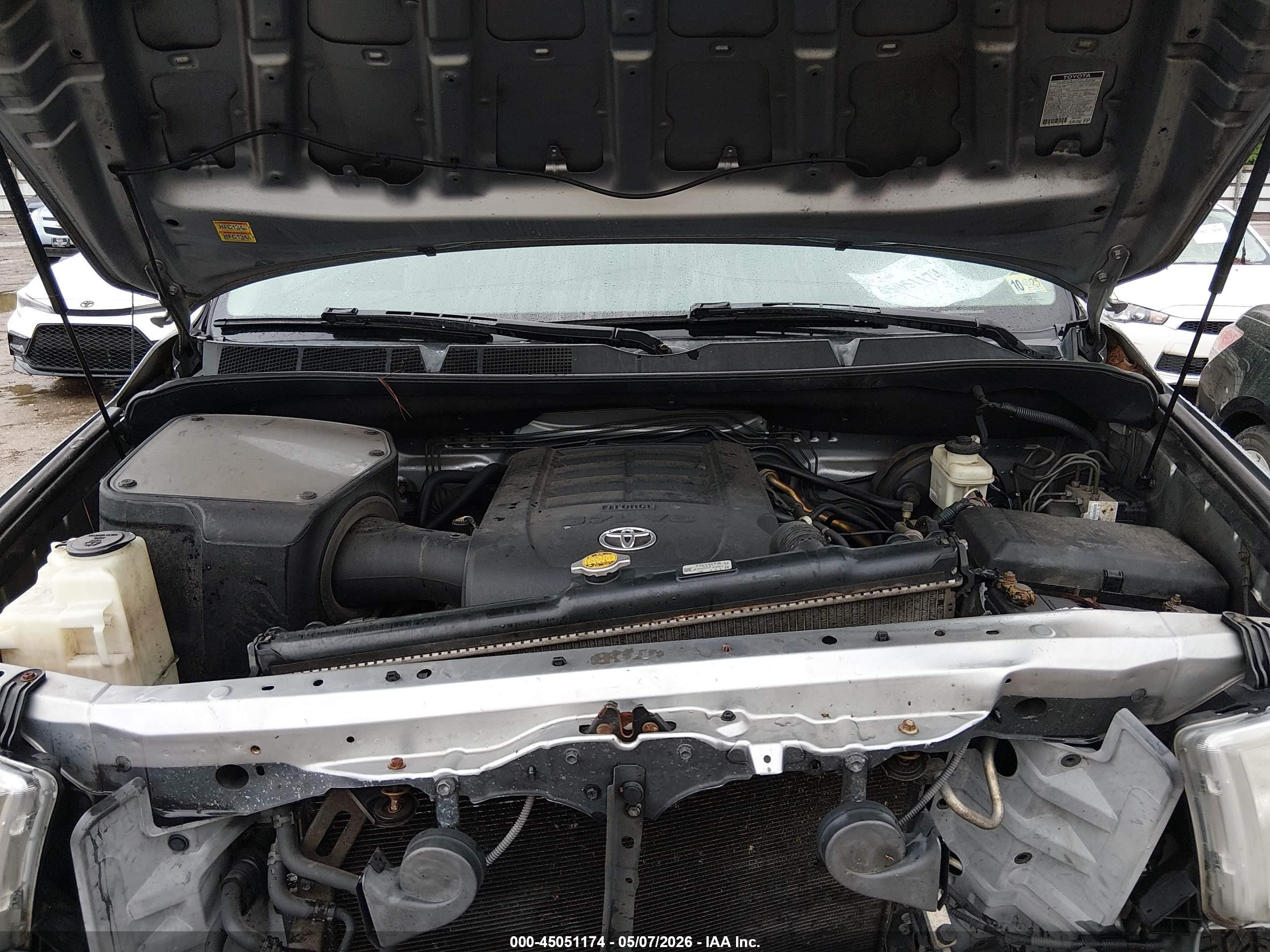 2011 Toyota Tundra Limited 5.7l V8 Серебряный vin: 5TFHW5F15BX174607