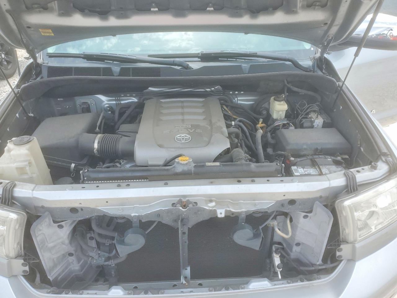 2010 Toyota Tundra Crewmax Limited Silver vin: 5TFHW5F16AX154042