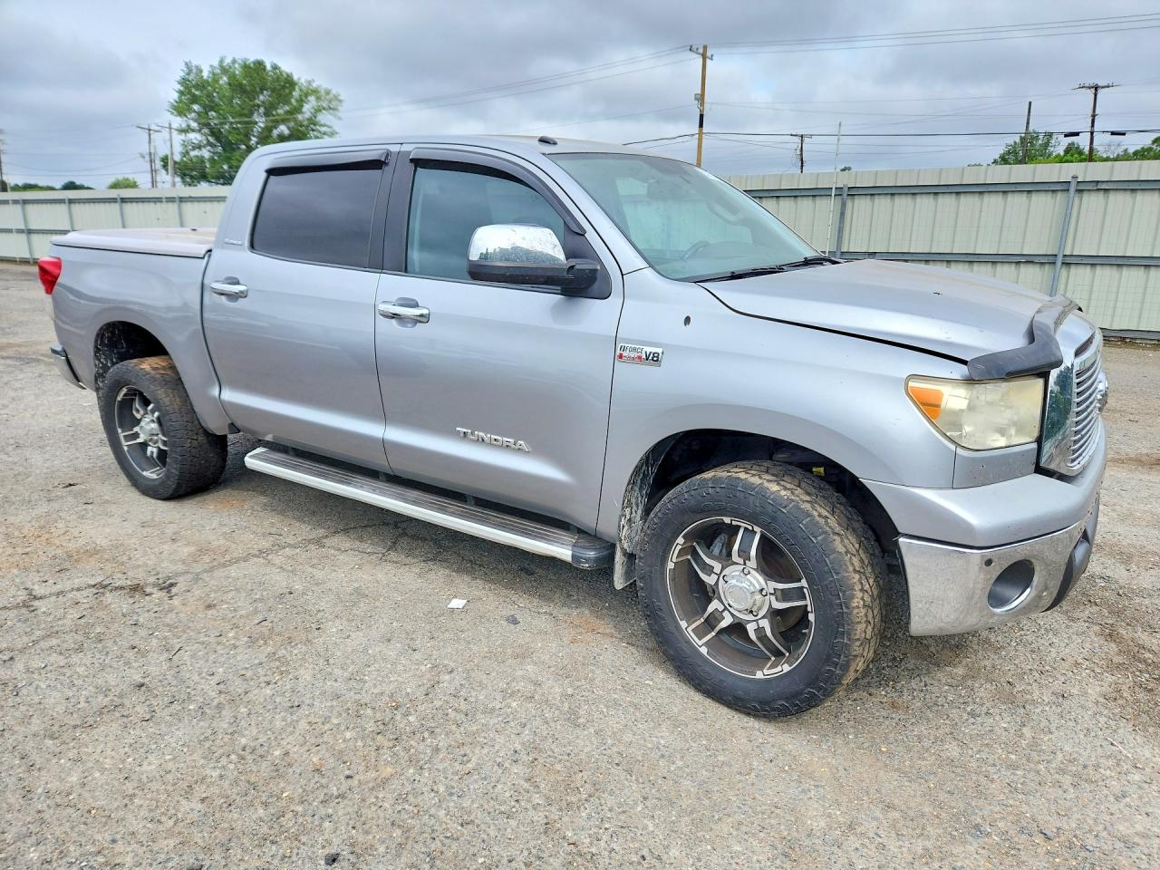 2011 Toyota Tundra Crewmax Limited Серебряный vin: 5TFHW5F17BX194924