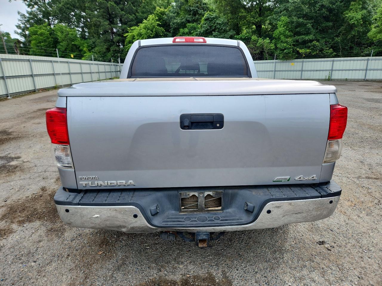 2011 Toyota Tundra Crewmax Limited Серебряный vin: 5TFHW5F17BX194924