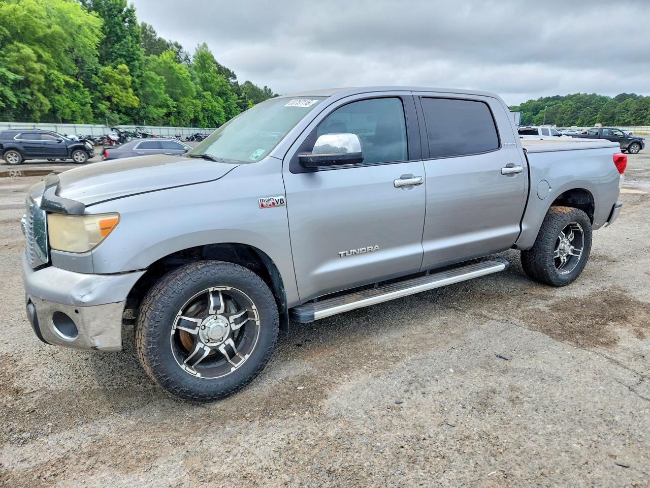 2011 Toyota Tundra Crewmax Limited Серебряный vin: 5TFHW5F17BX194924