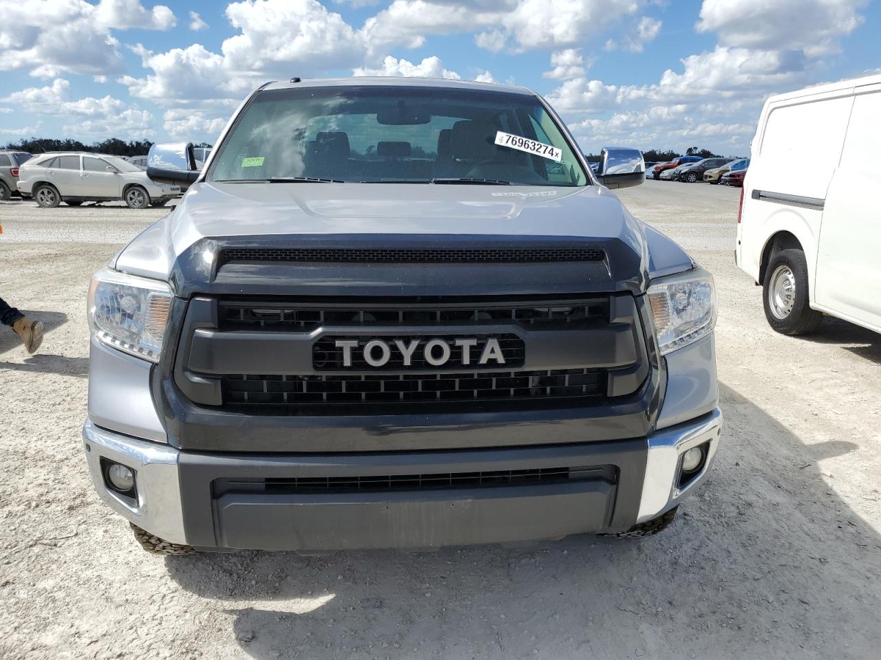 2015 Toyota Tundra Crewmax Limited Silver vin: 5TFHW5F18FX489780