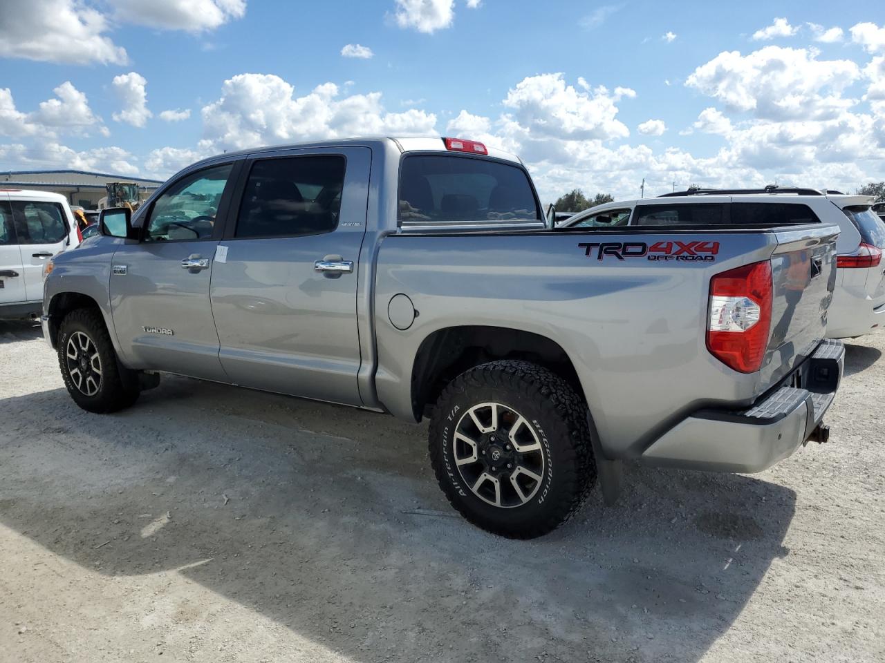 2015 Toyota Tundra Crewmax Limited Silver vin: 5TFHW5F18FX489780