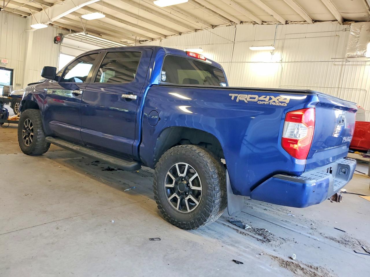 2015 Toyota Tundra Crewmax Limited Blue vin: 5TFHW5F19FX434092