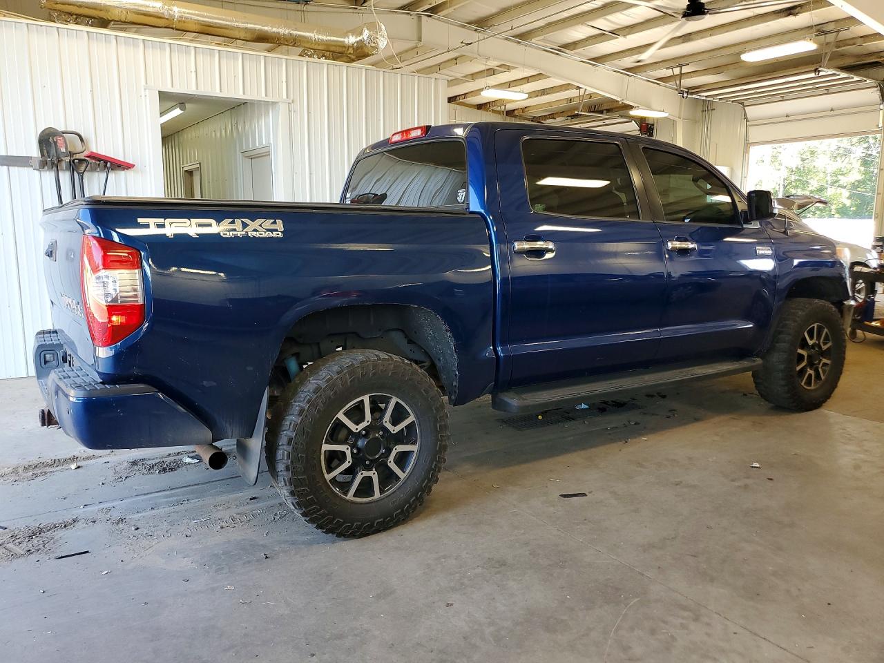 2015 Toyota Tundra Crewmax Limited Blue vin: 5TFHW5F19FX434092