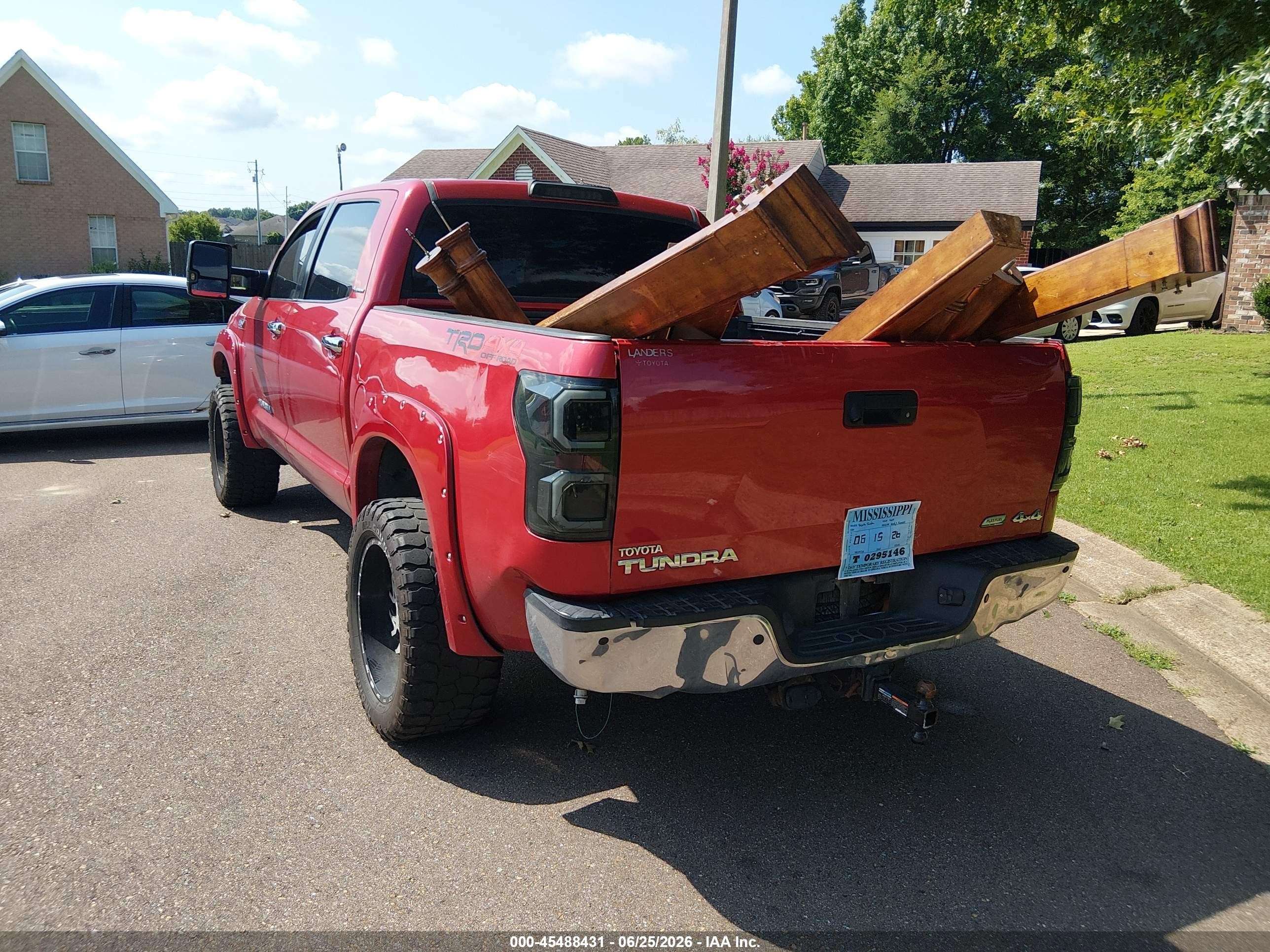 2012 Toyota Tundra Limited 5.7l V8 Red vin: 5TFHW5F1XCX219851
