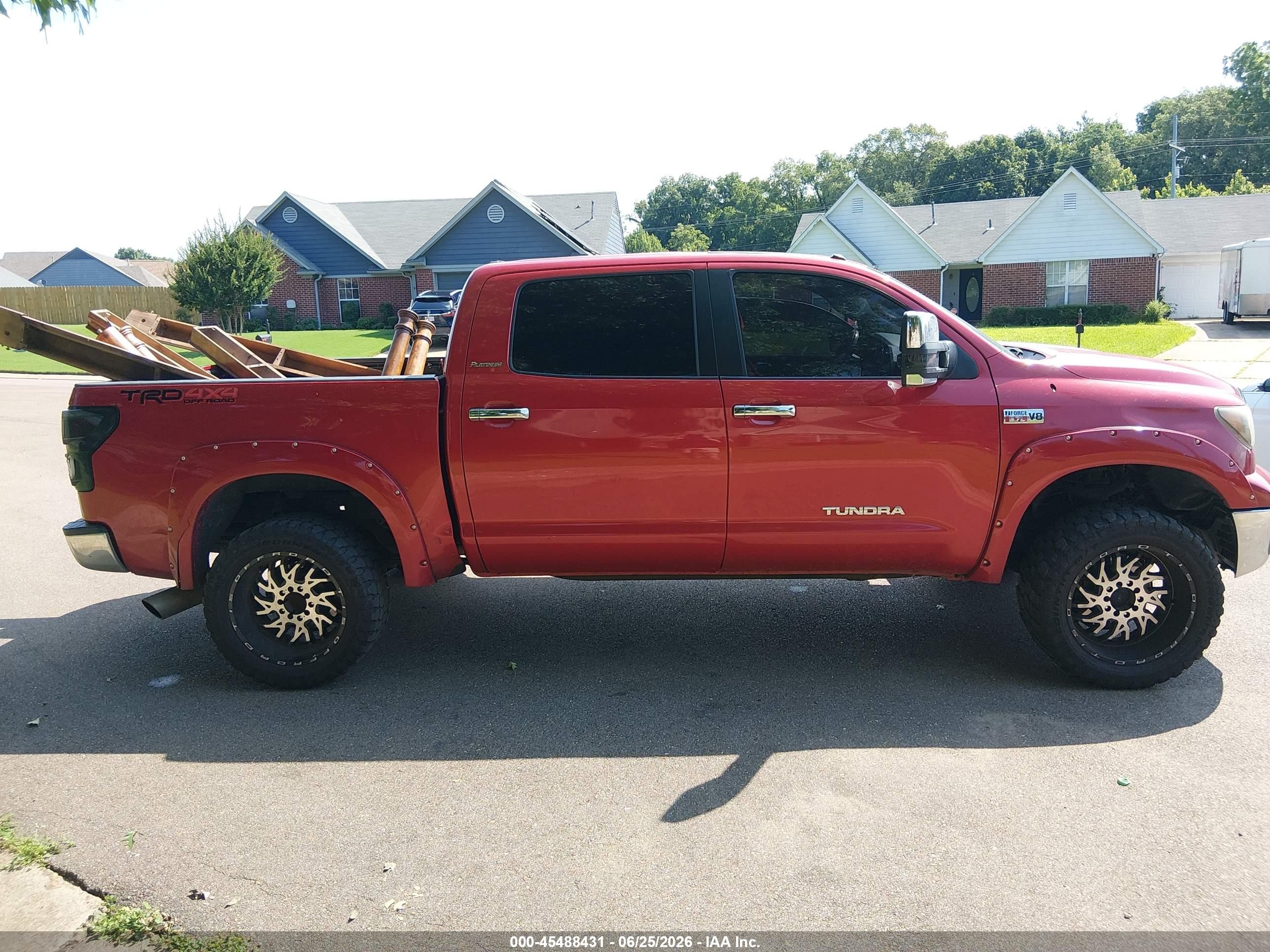 2012 Toyota Tundra Limited 5.7l V8 Red vin: 5TFHW5F1XCX219851
