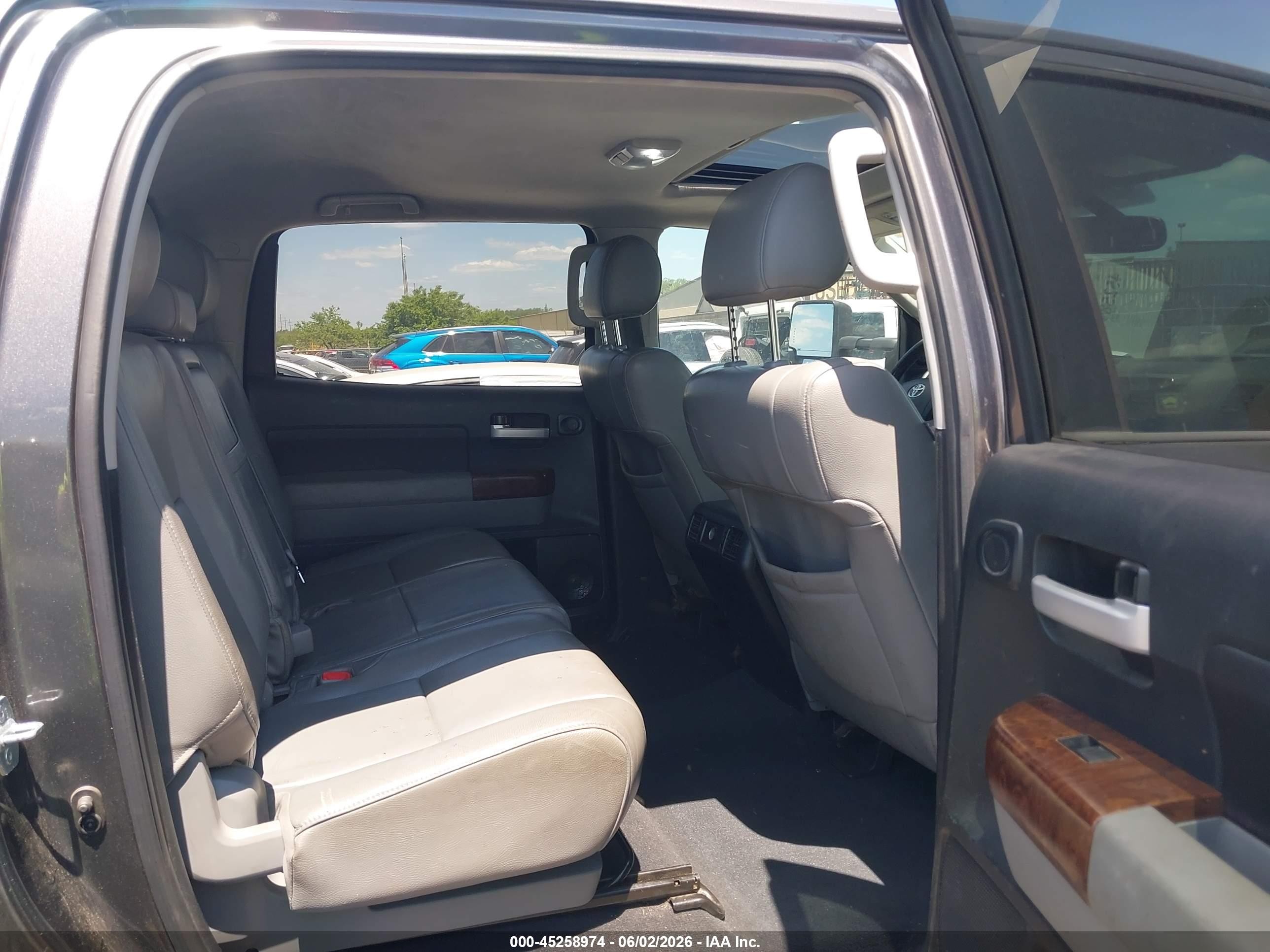 2012 Toyota Tundra Limited 5.7l V8 Gray vin: 5TFHW5F1XCX233149